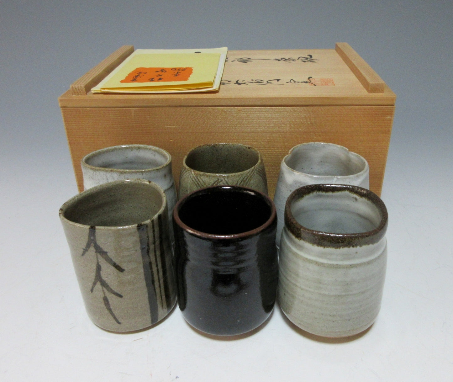Taroemon Nakazato XIII Karatsu Yunomi Set