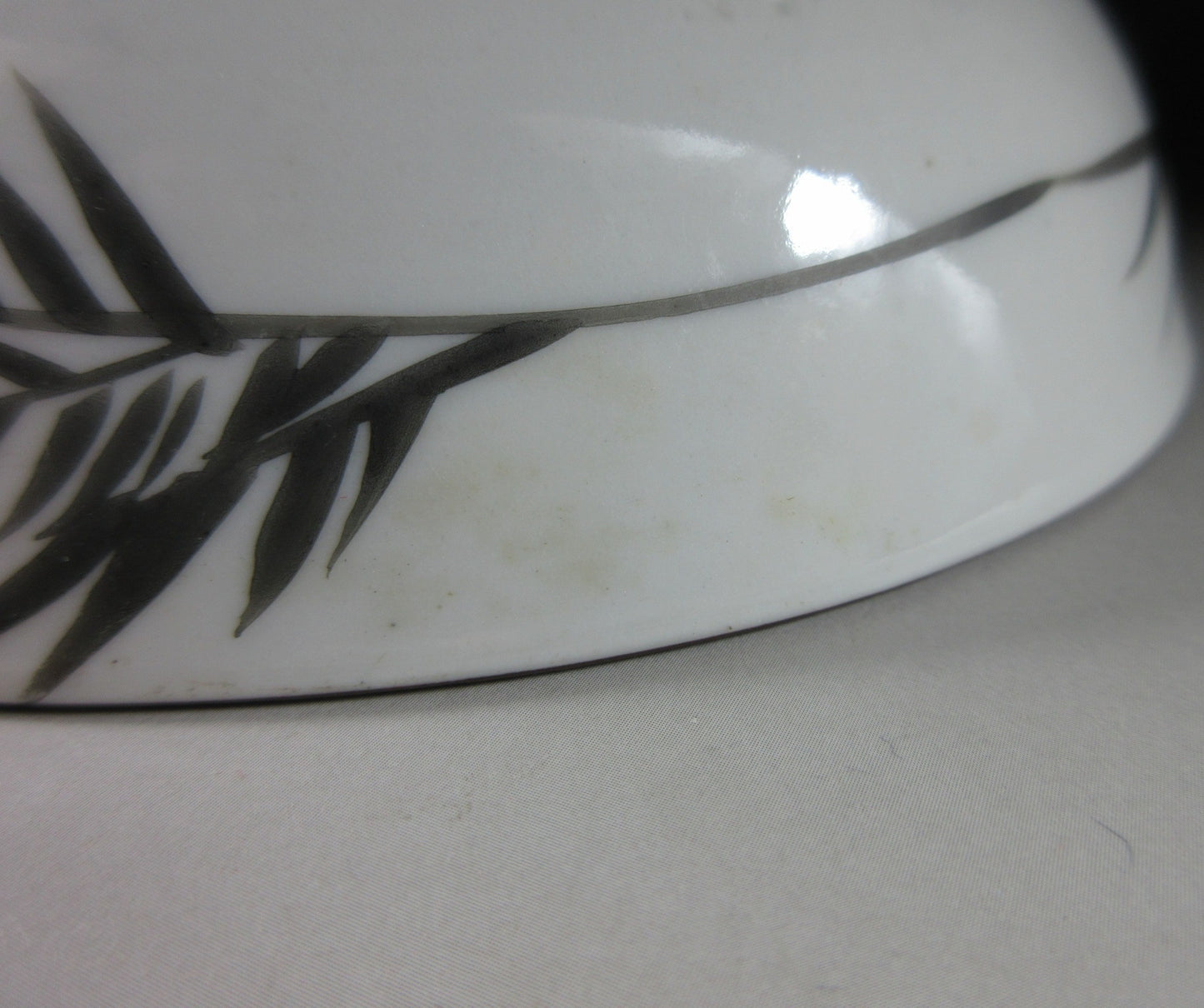 Pair of Antique Kutani-ware Bowls