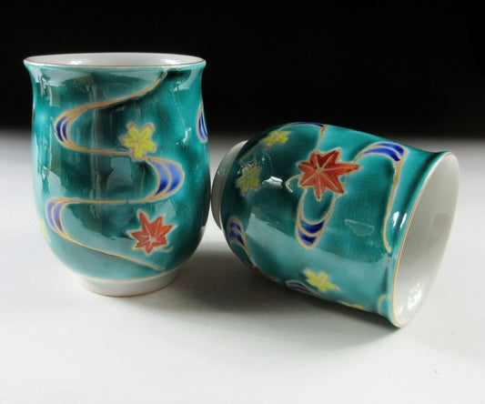 Pair of Kotoura Gama Yunomi