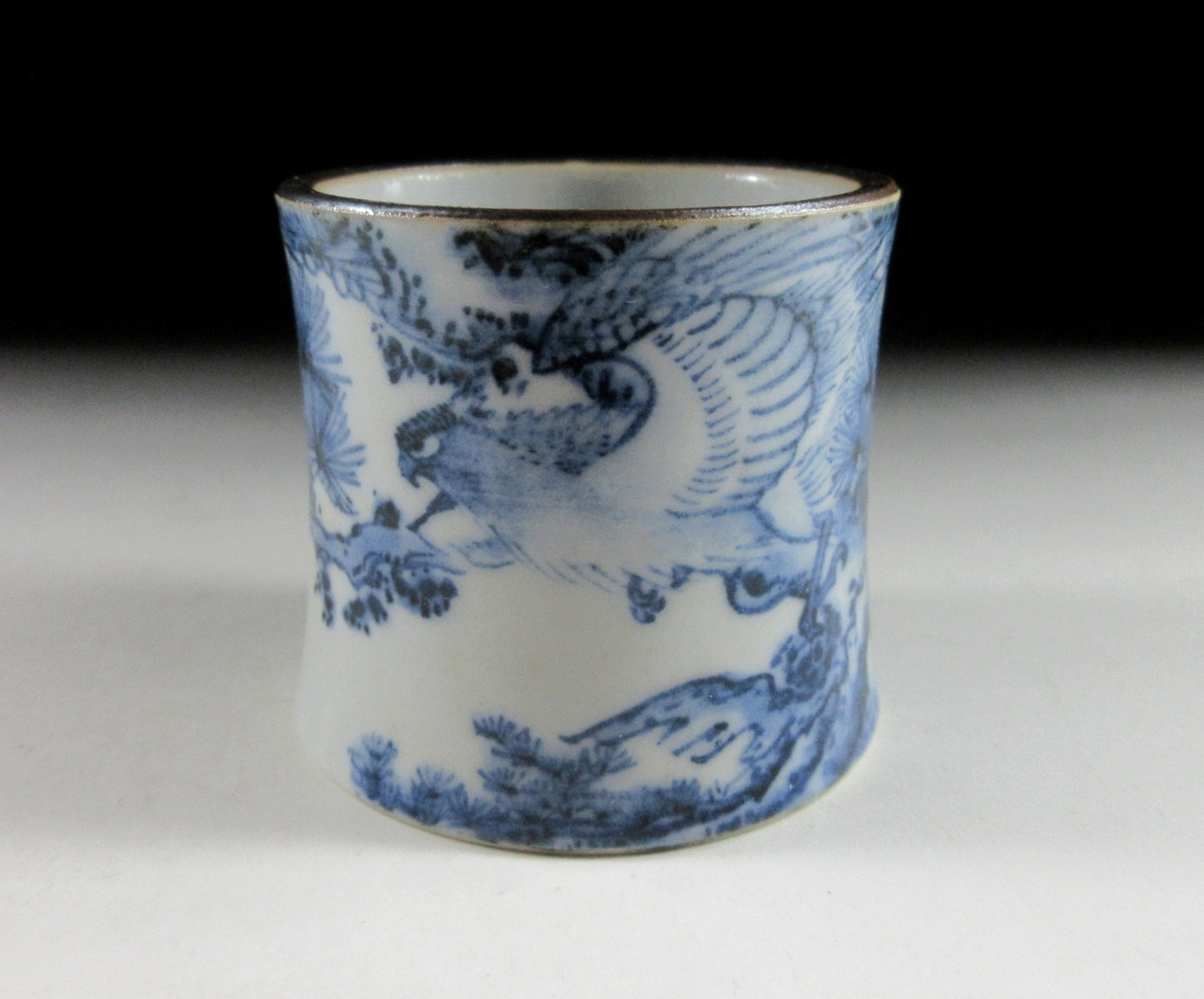 Shimodo Ryohei Kutani-ware Hawk Futaoki
