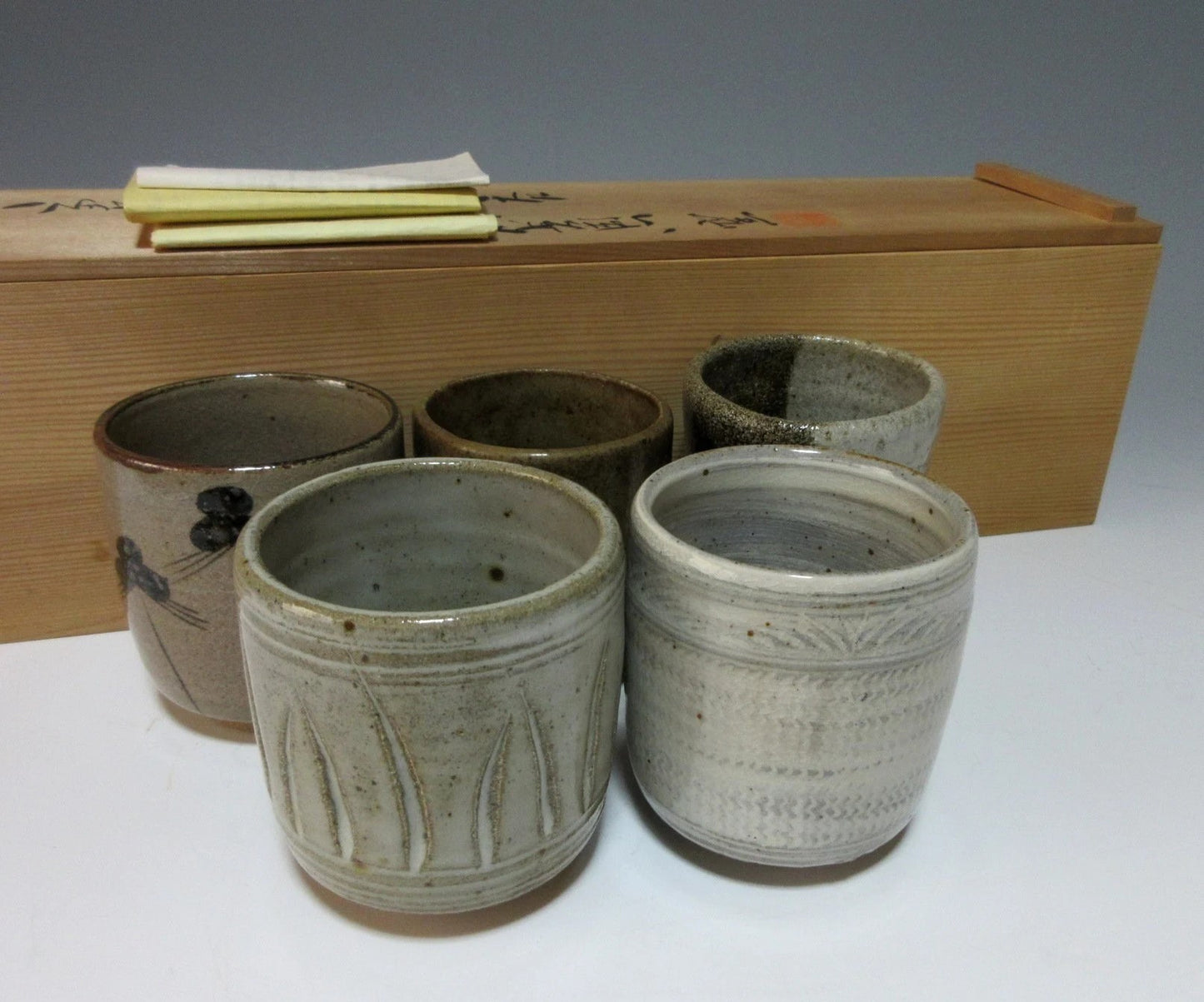 Nakazato Taroemon XIII Yunomi Tea Cups