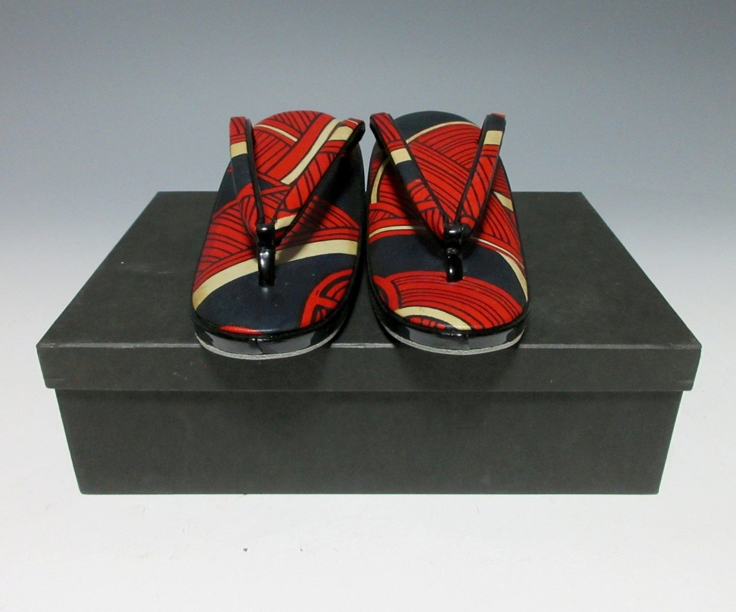 Vintage Zori Sandals