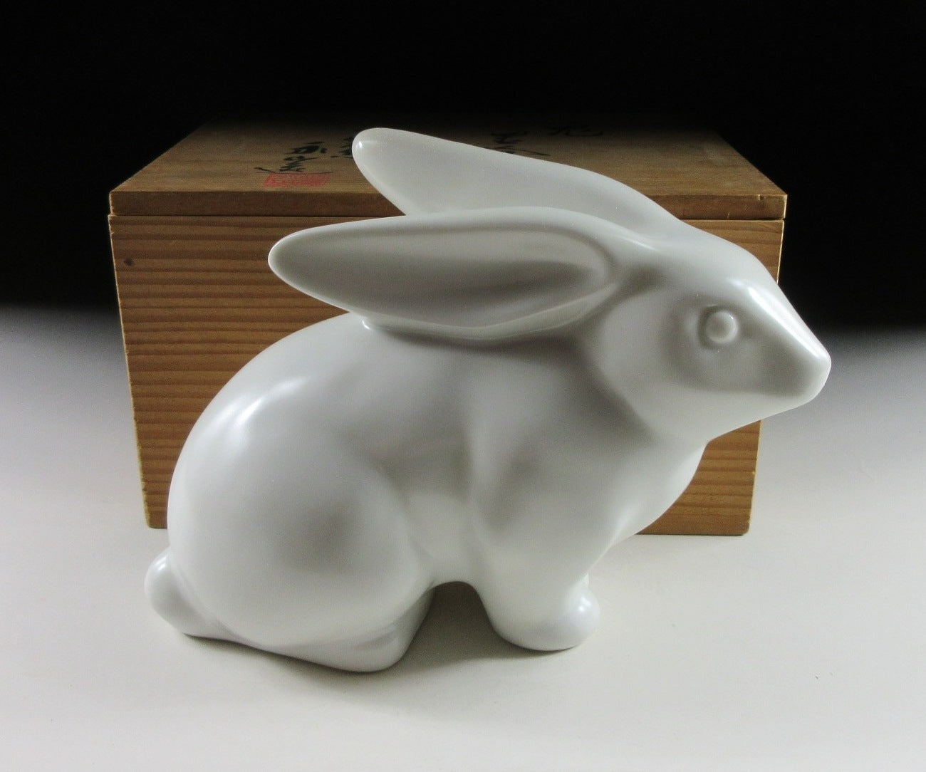 Nagasawa Eizan II Izushi-ware Rabbit Okimono