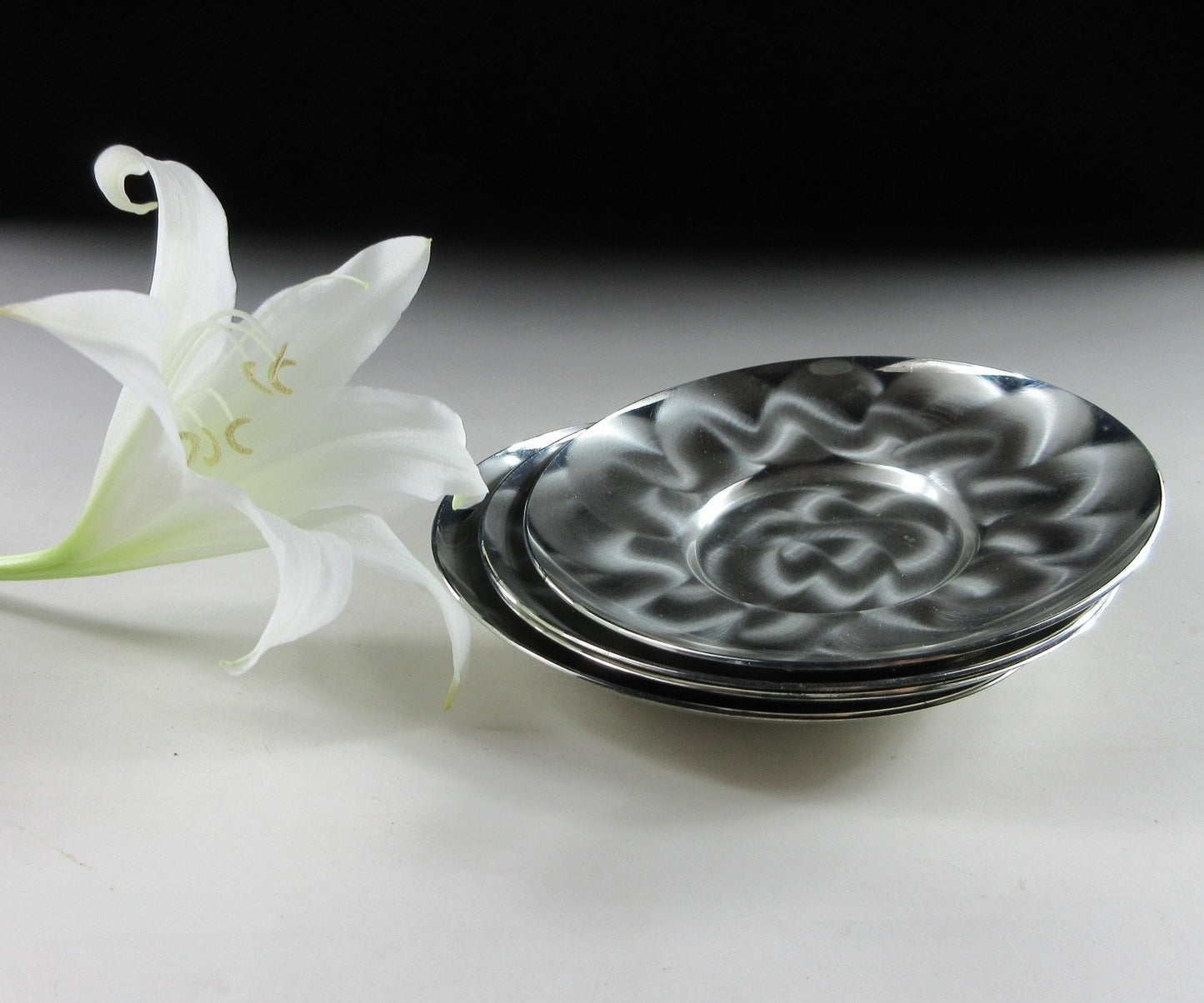 Hand-Polished Brushed Swirl Pattern Chataku