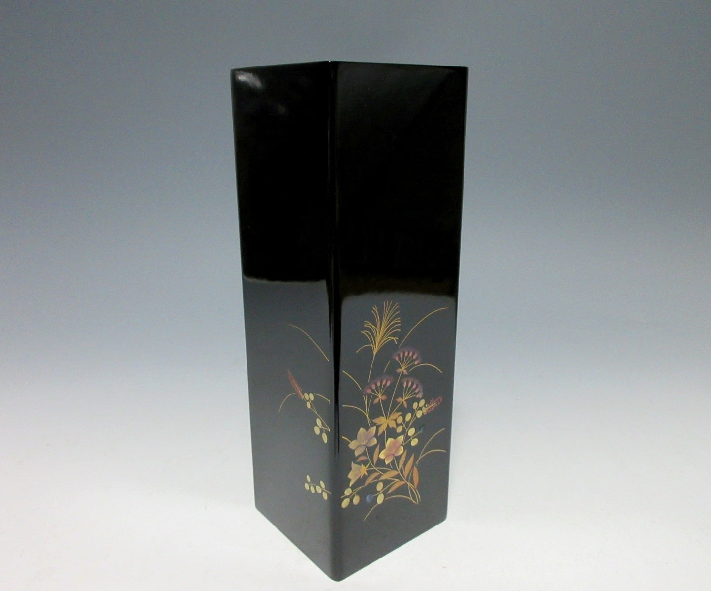 Aizu-nuri Autumn Akikusa Vase