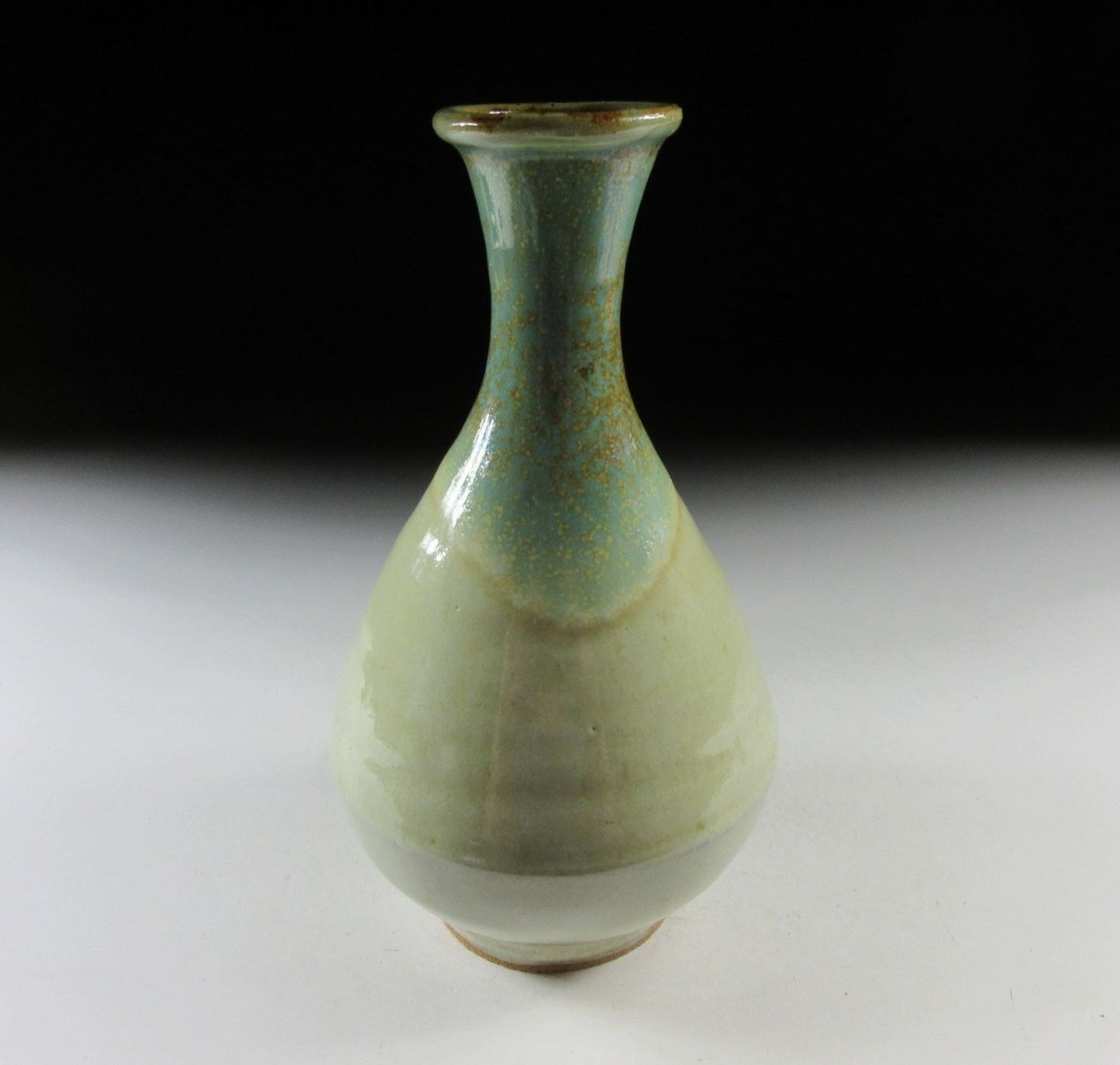 Ryokusho Glaze Agano-ware Vase