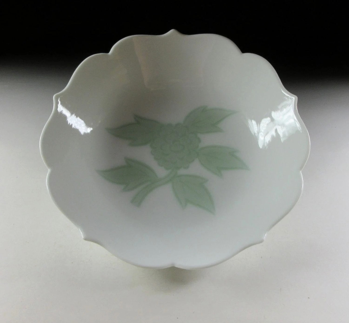 Inoue Manji Hakuji Glaze Porcelain Bowl