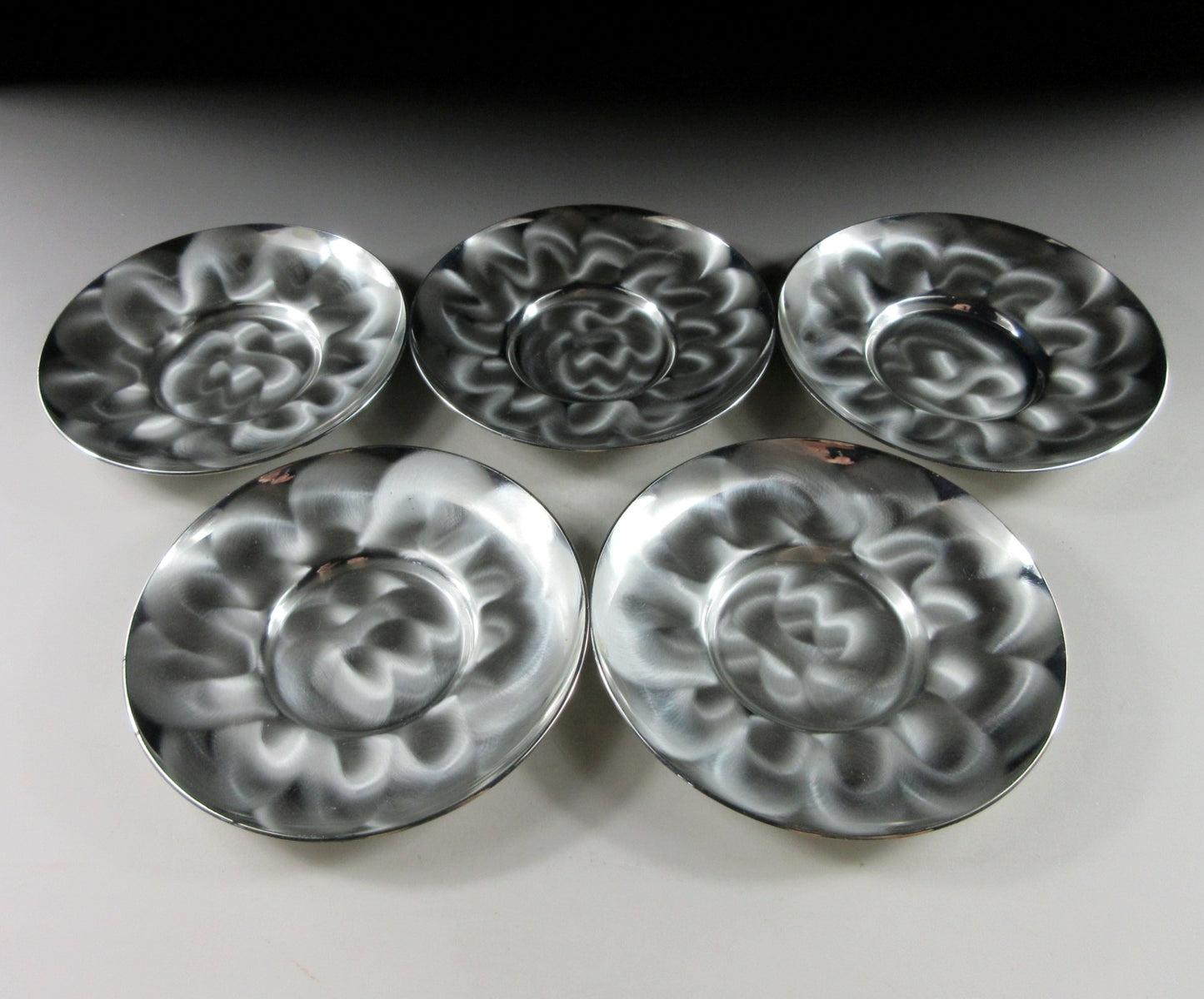 Hand-Polished Brushed Swirl Pattern Chataku