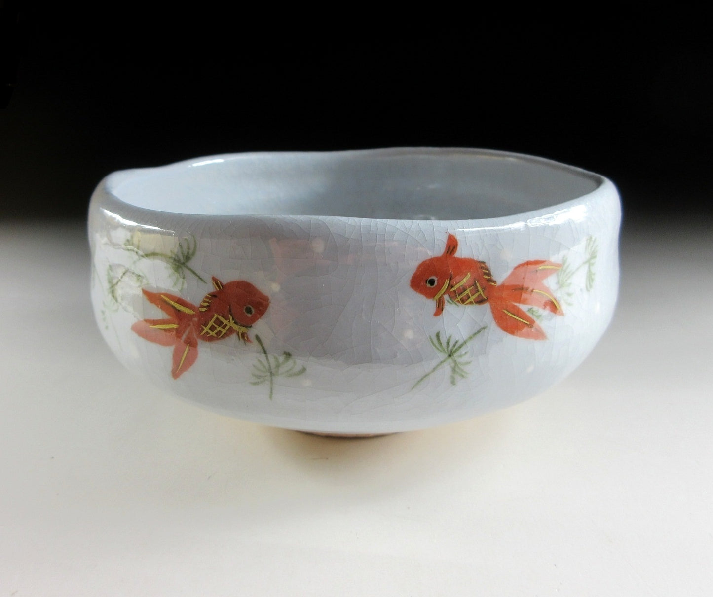 Ito Keiraku Kingyo Hira Chawan