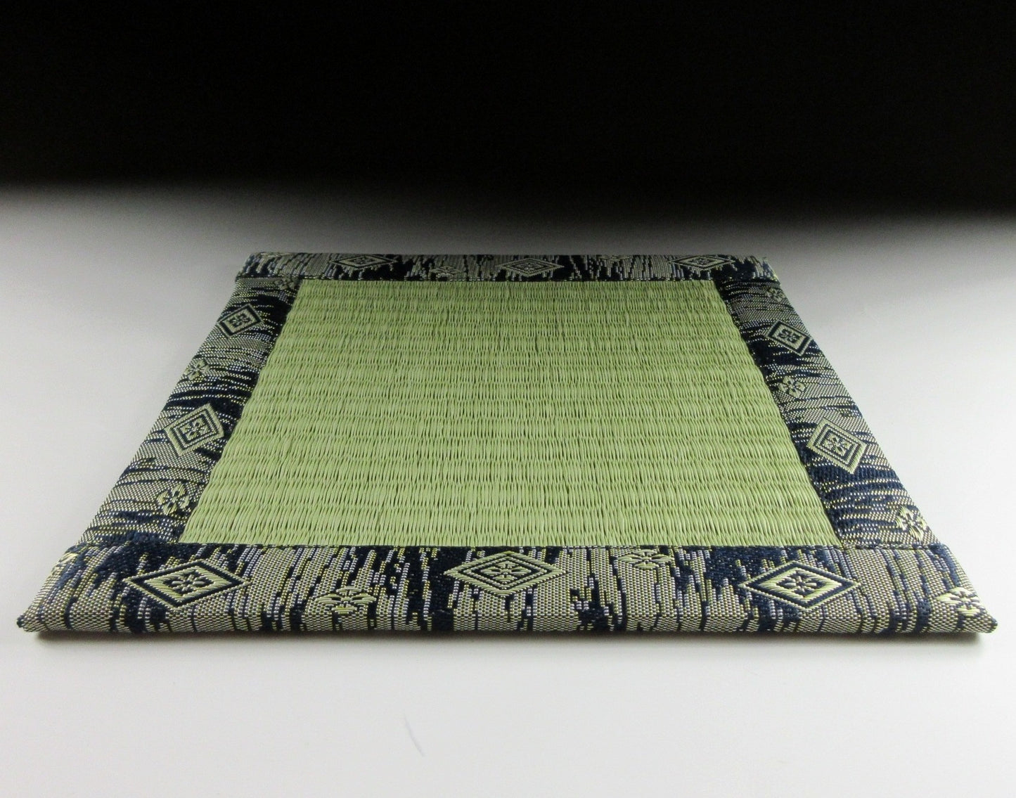 Medium-Large Tatami Mat #68