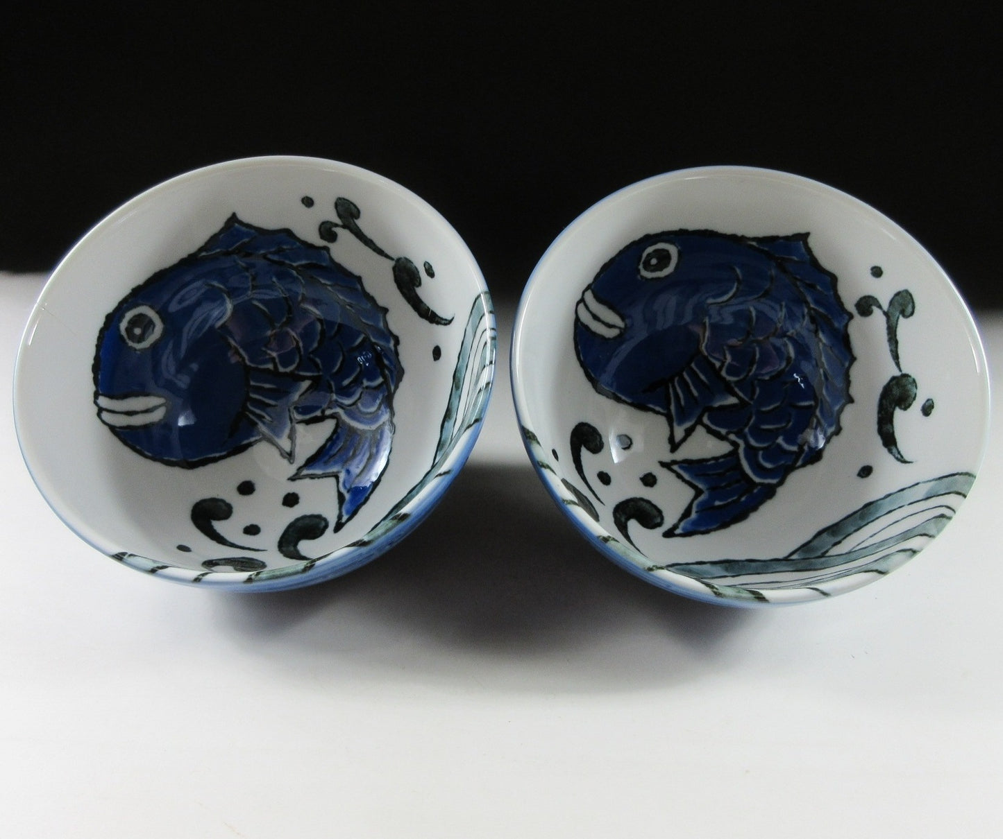 Pair of Seido Gama Sea Bream Bowls