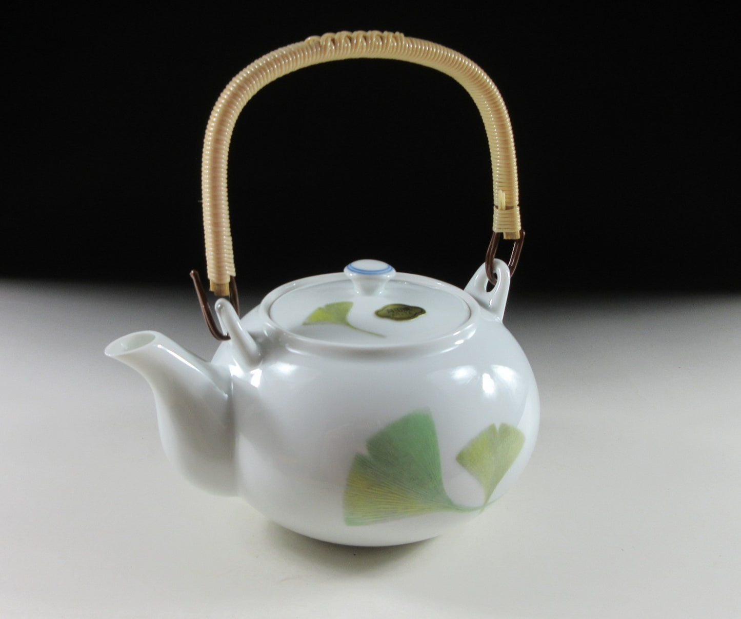Seibei Gama Ginkgo Teapot
