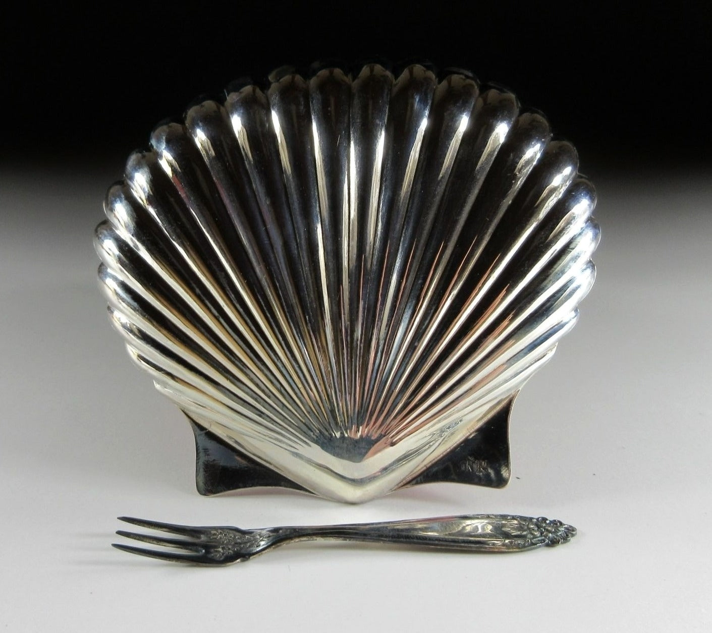 Ohno & Son Silver Shell Plate and Fork