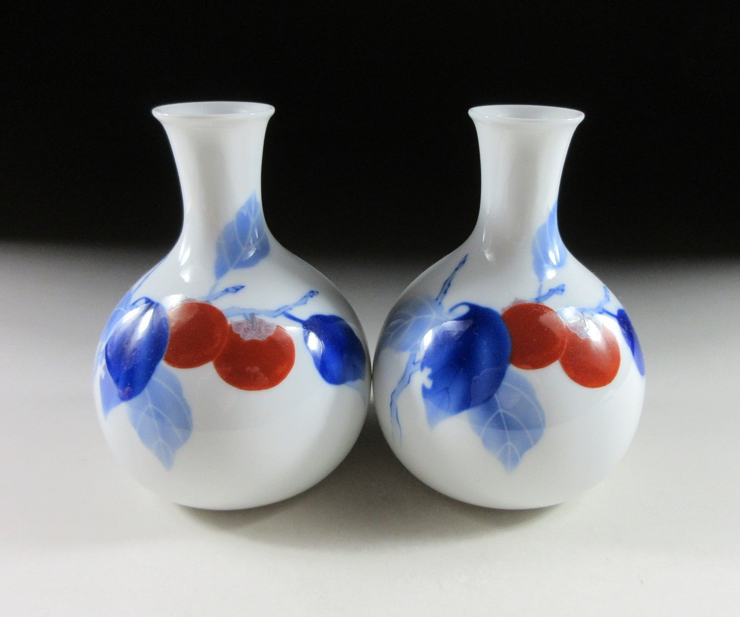 Fukagawa Porcelain Sake Set