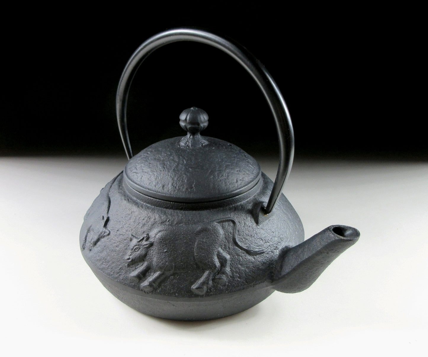 Oigen Nambu Tekki Year of the Ox Tetsubin