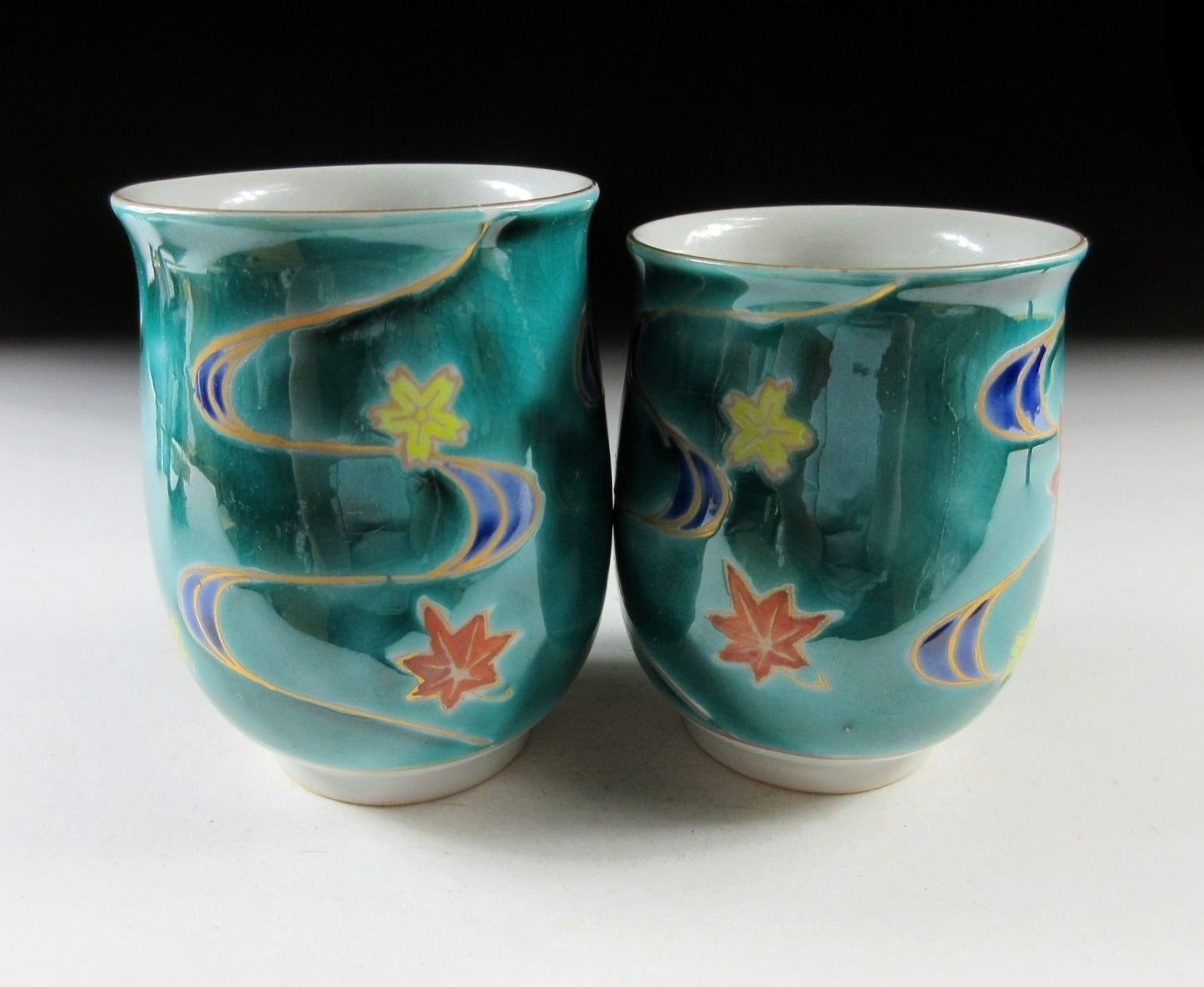 Pair of Kotoura Gama Yunomi