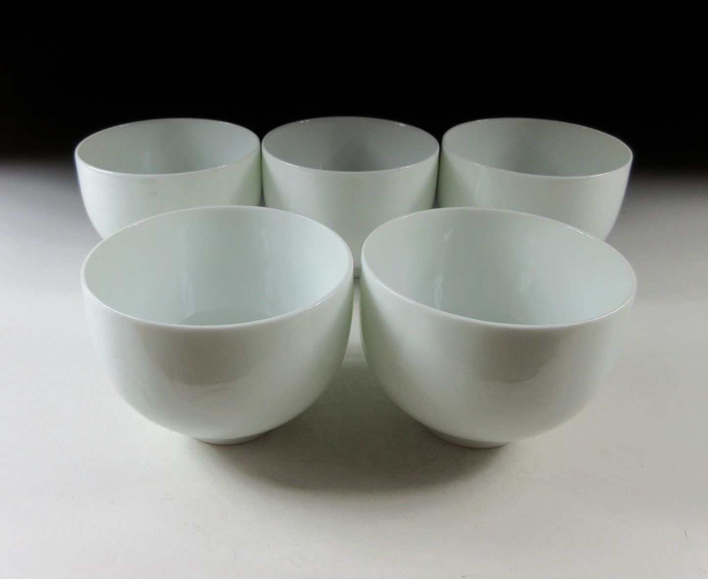 Inoue Manji Hakuji Glaze Porcelain Tea Cups