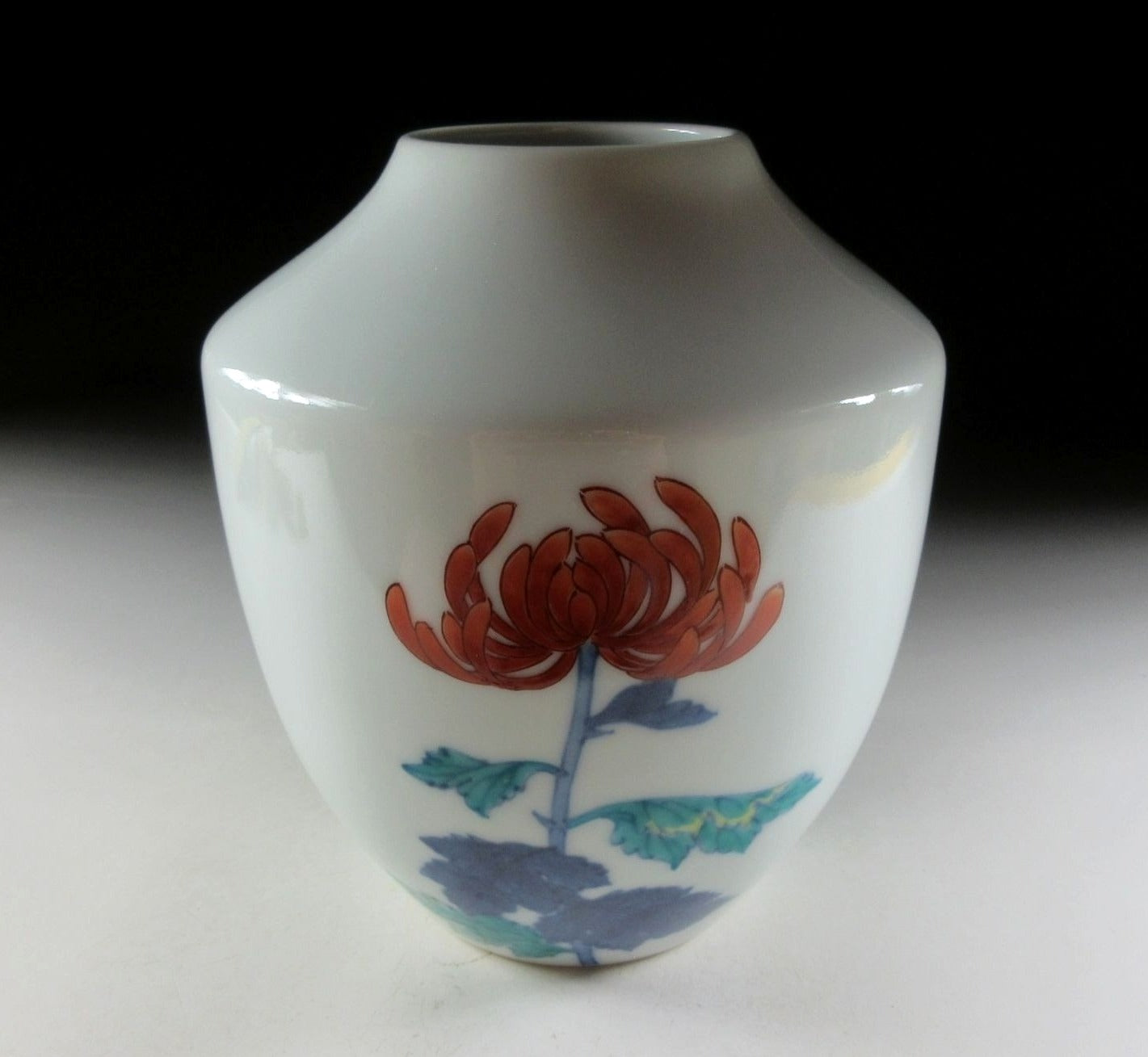 Imaizumi Imaemon XII Iro-Nabeshima Vase
