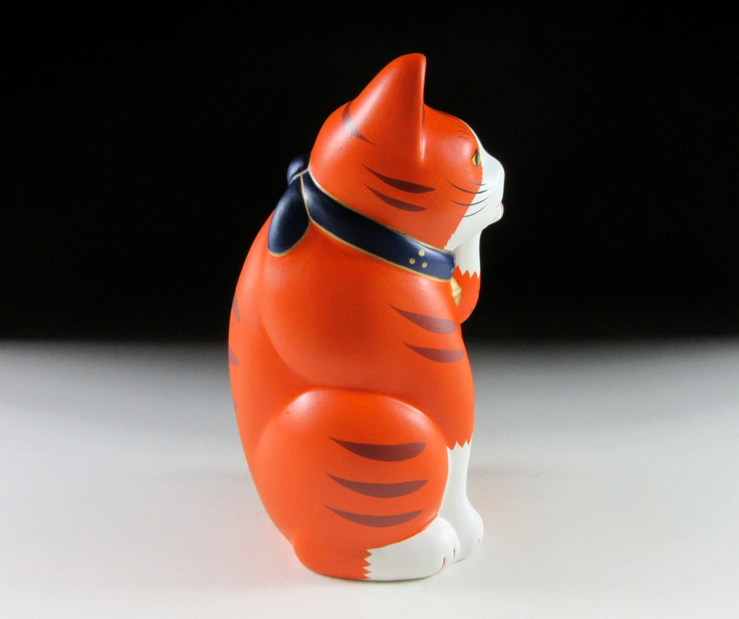 Orange Chugai Toen Maneki Neko