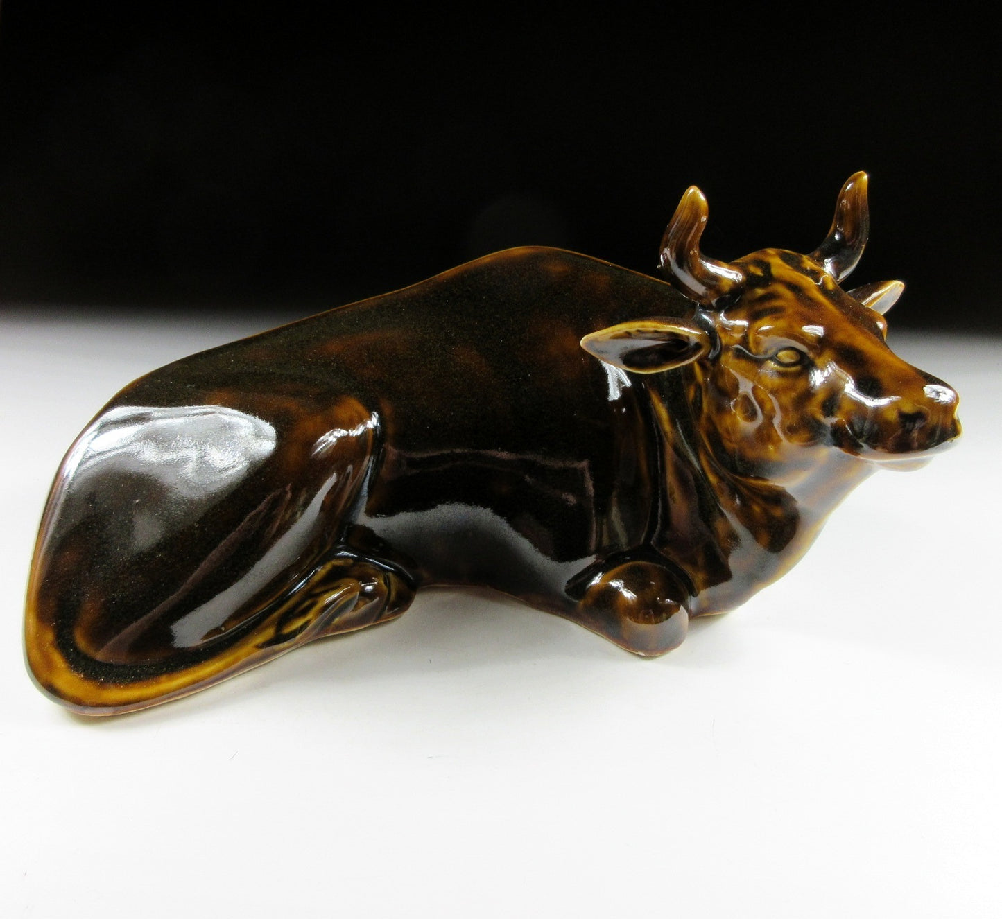 Hasegawa Isamu Year of the Ox Okimono