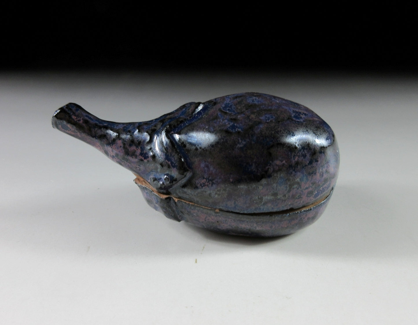 Kamei Miraku XIV Takatori-ware Eggplant Kogo