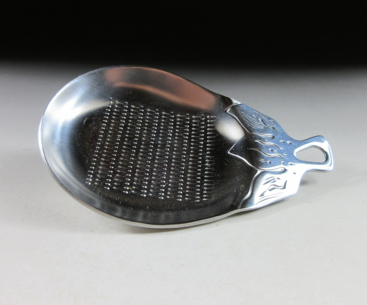 Kankuma Stainless Steel Eggplant Shaped Grater