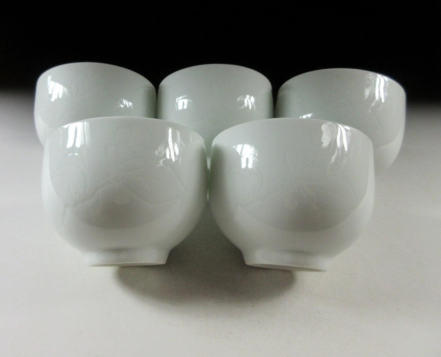 Inoue Manji Hakuji Glaze Porcelain Tea Cups