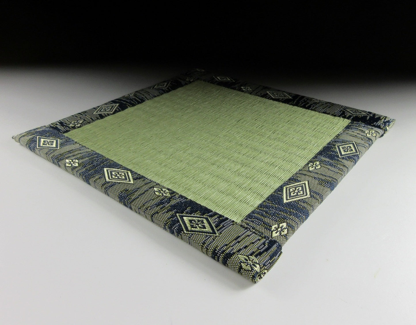 Medium-Large Tatami Mat #68