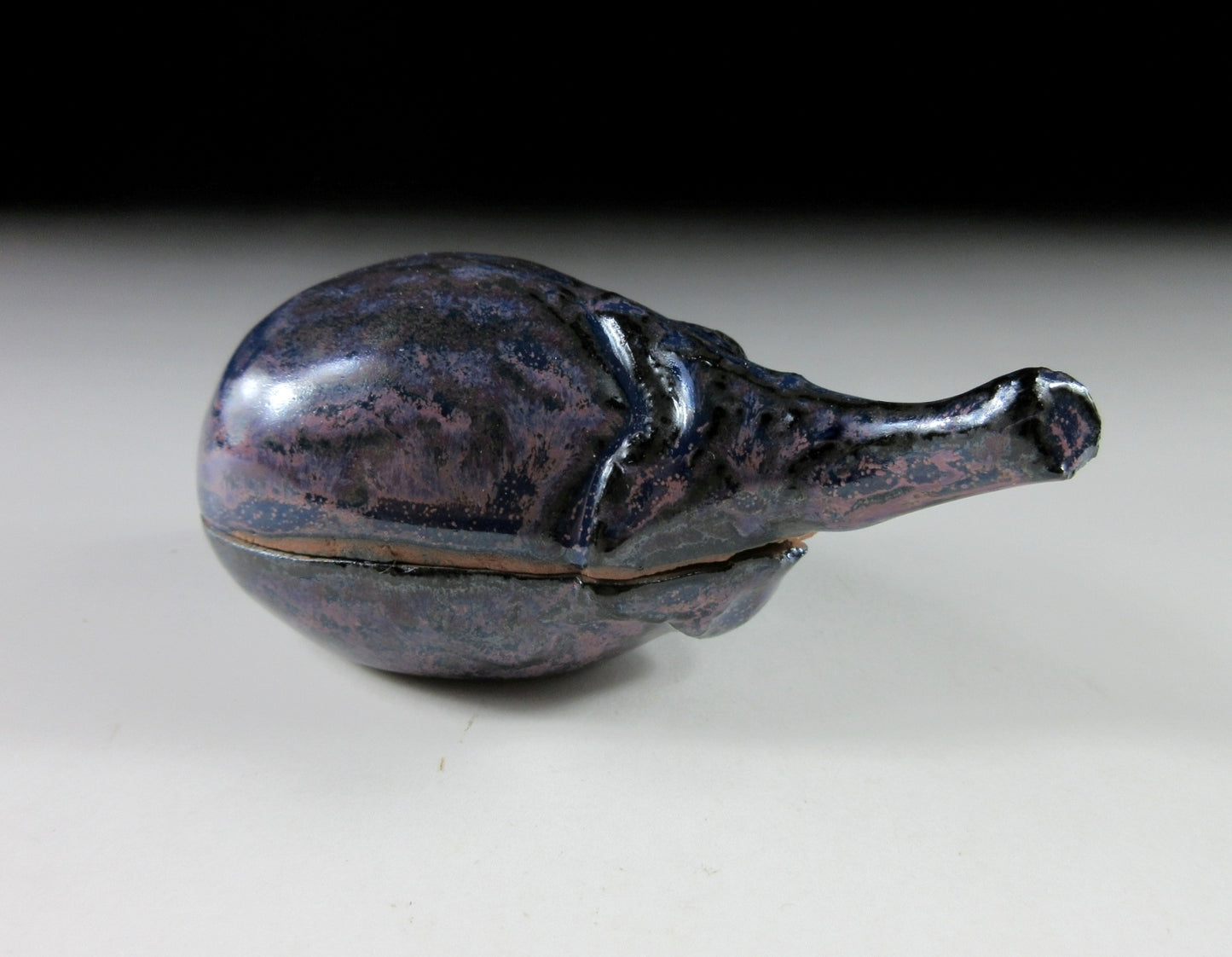 Kamei Miraku XIV Takatori-ware Eggplant Kogo