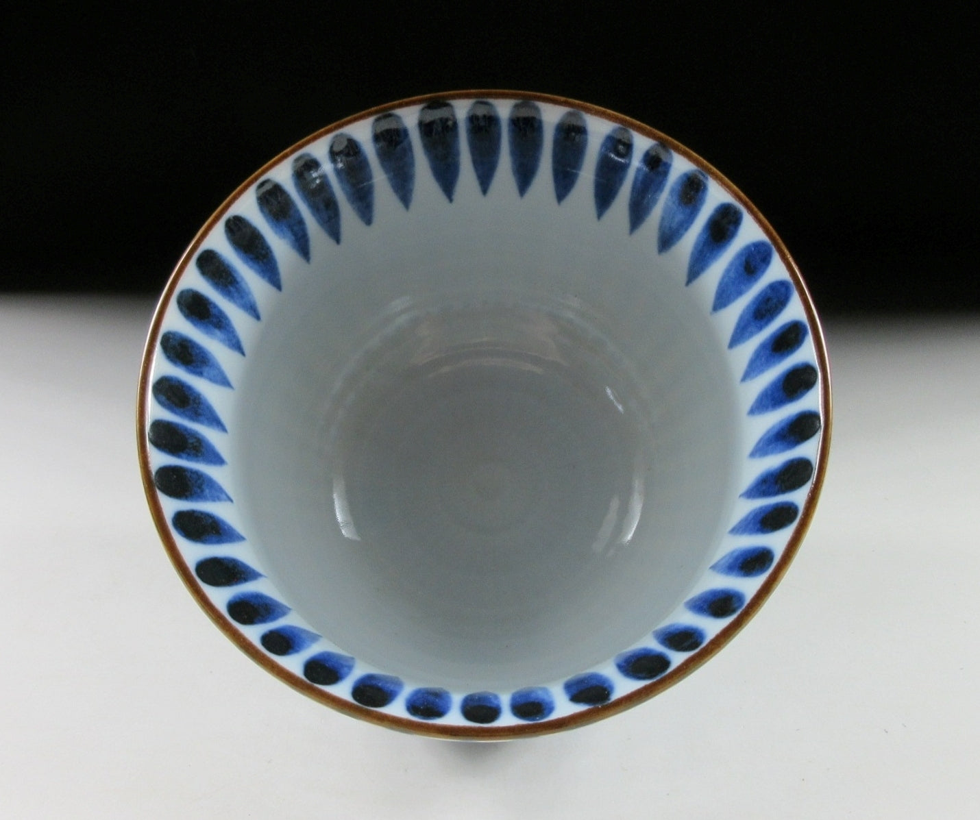 Mino-ware 'Tokusa' Pattern Bowl with Lid