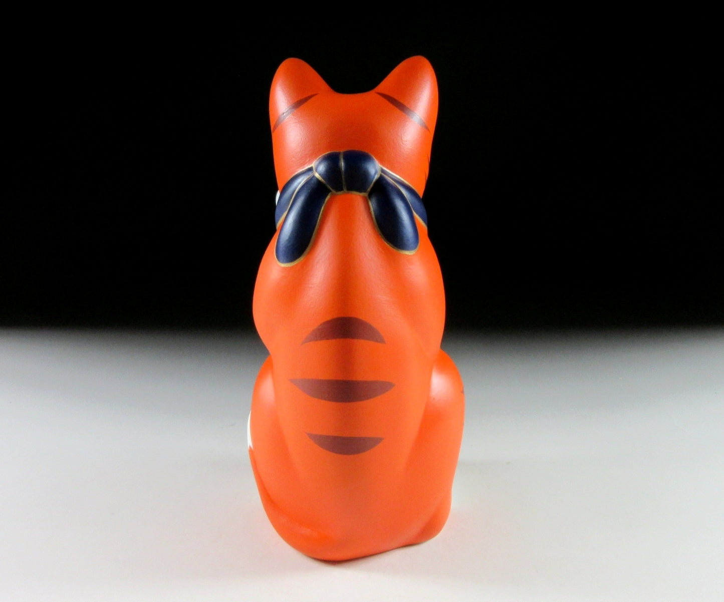 Orange Chugai Toen Maneki Neko
