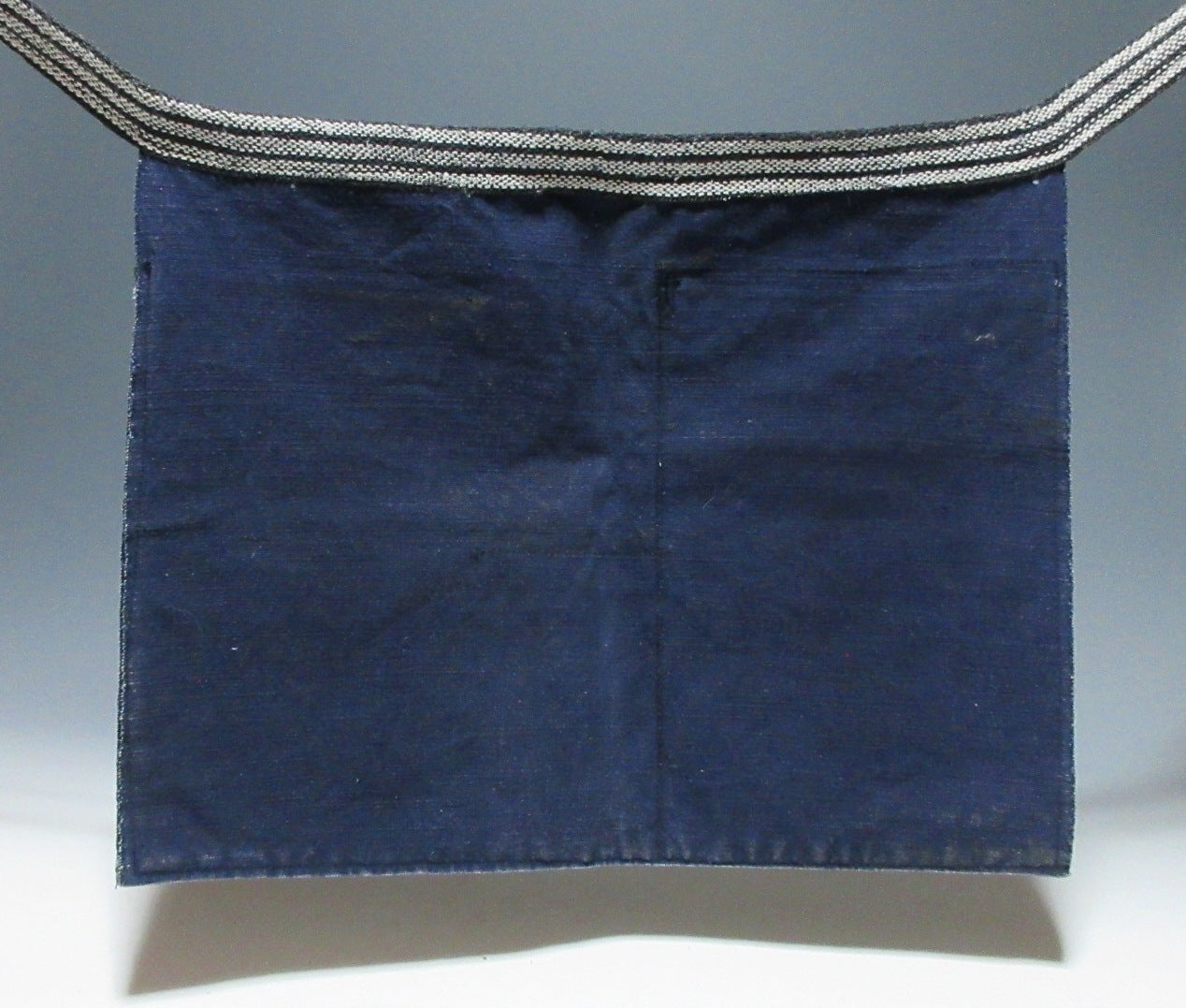 Showa Maekake Apron