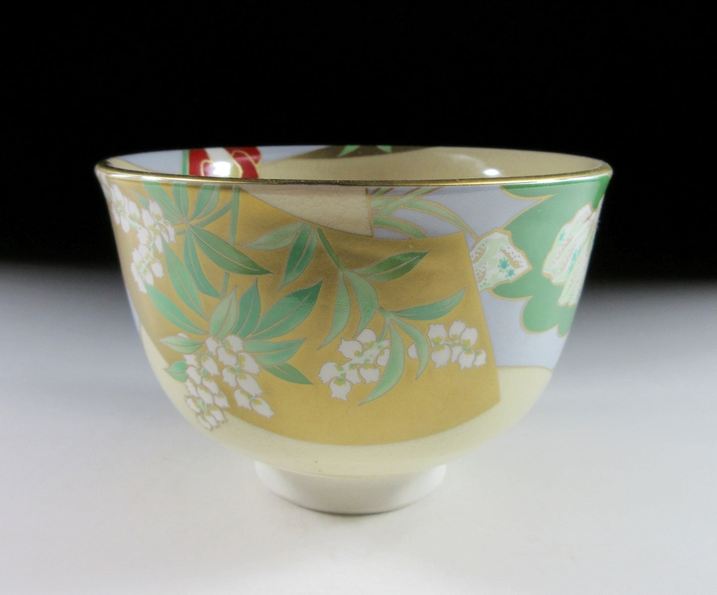 Kuwano Mutsuko 'Gosho no Hana' March Chawan