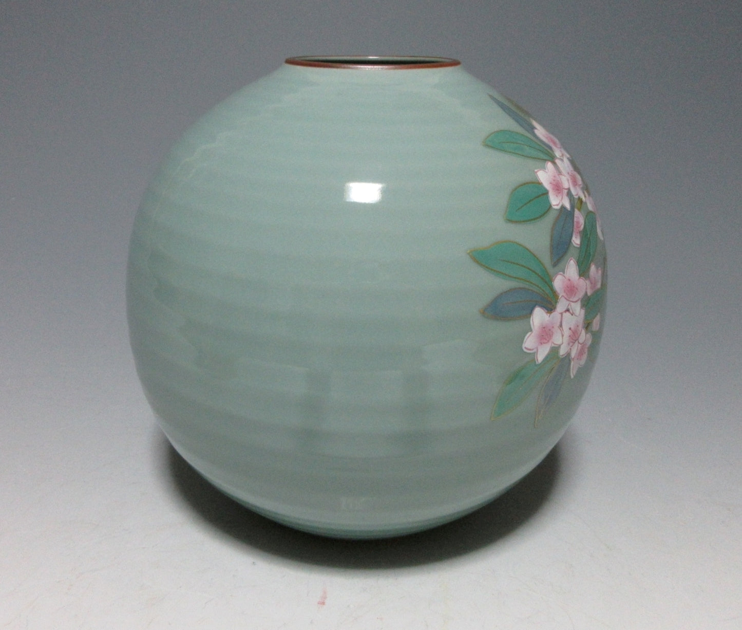Kutani Bunsui Sakura Vase