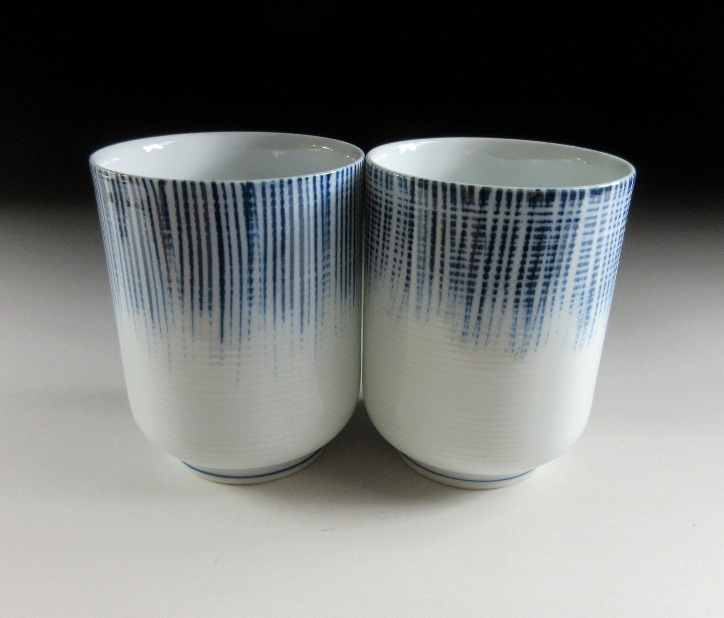 Hakuzan Gama Arita-ware Yunomi