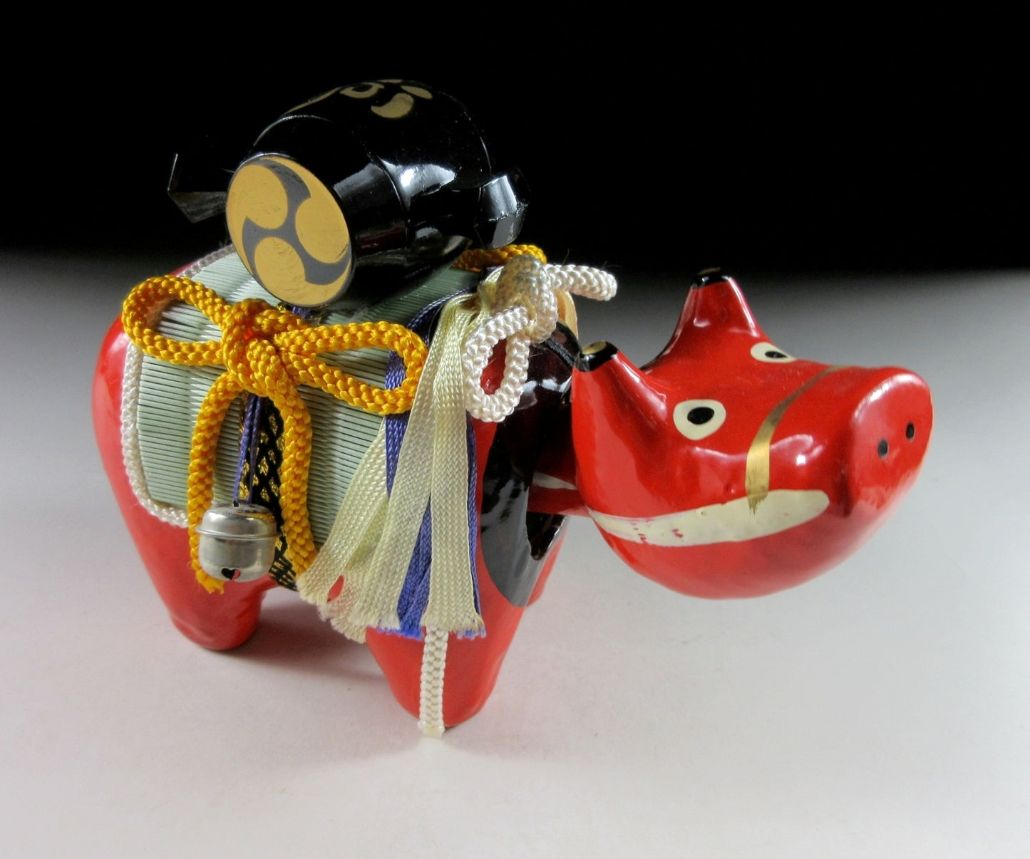 Vintage Papier-mâché Akabeko