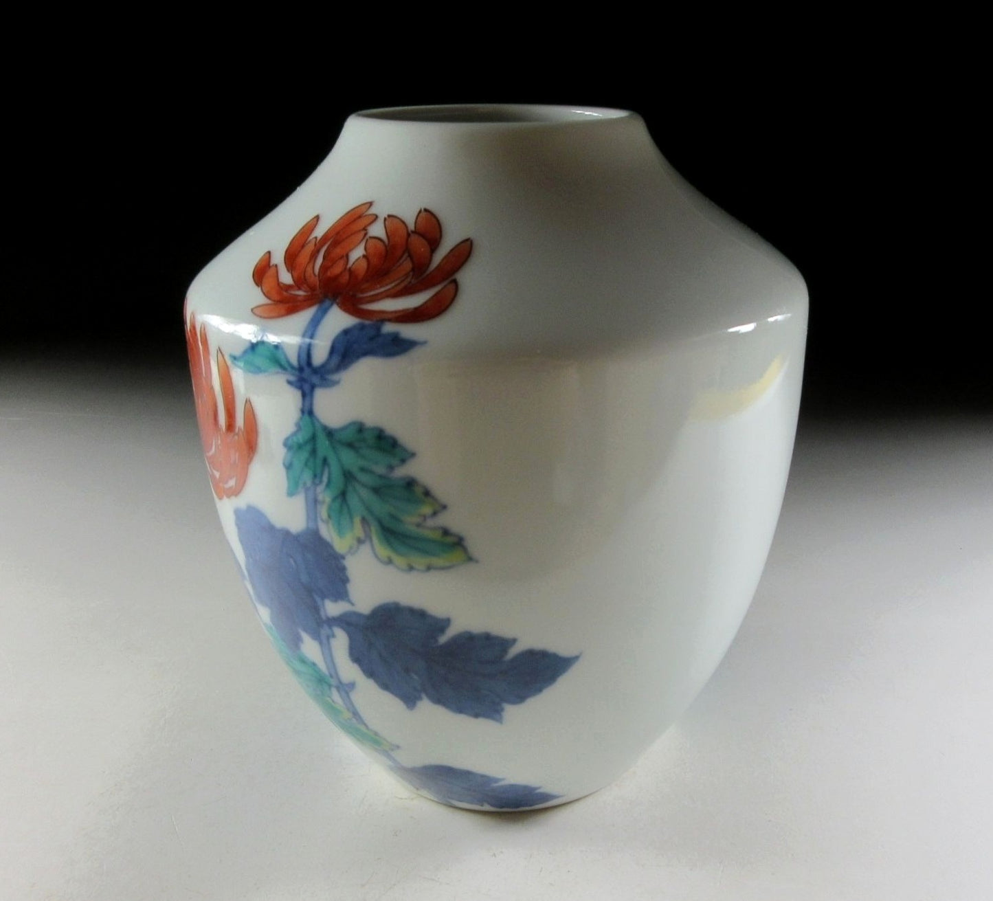 Imaizumi Imaemon XII Iro-Nabeshima Vase