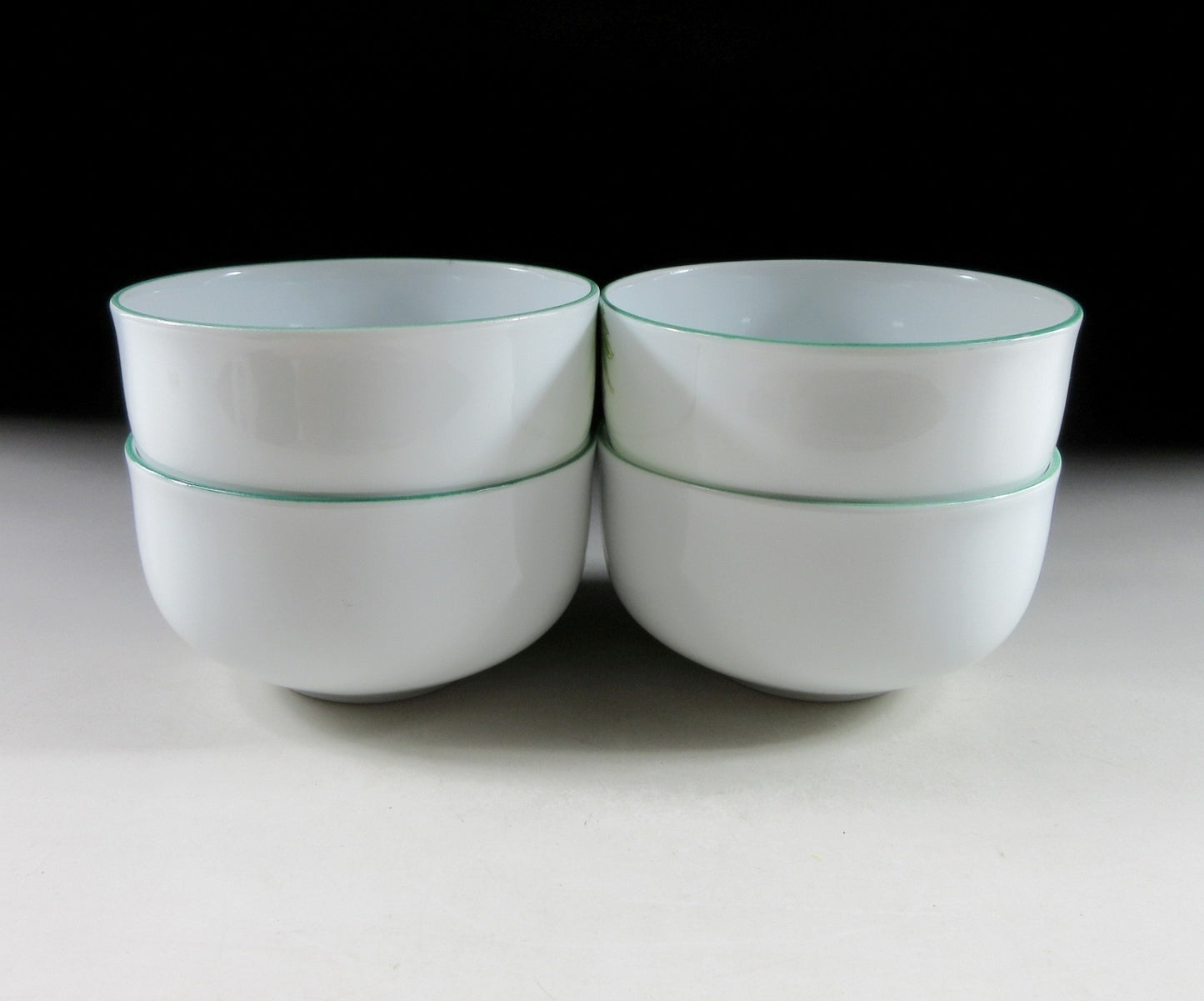 Fukagawa Porcelain Wisteria Tea Cups