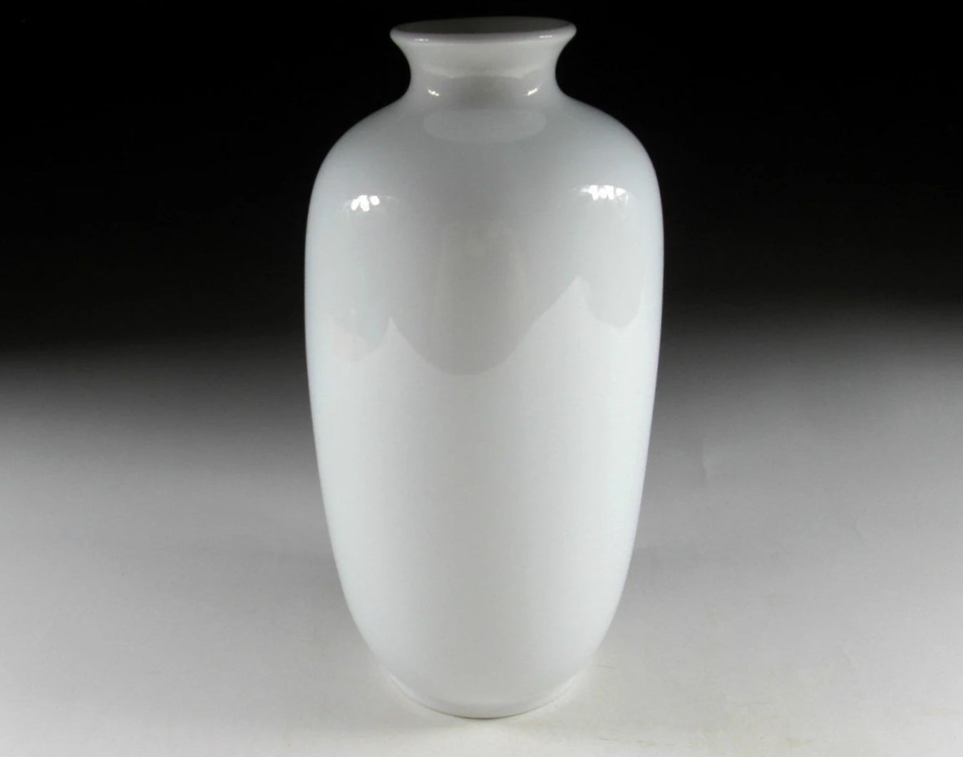 Arita Iro-Nabeshima Vase