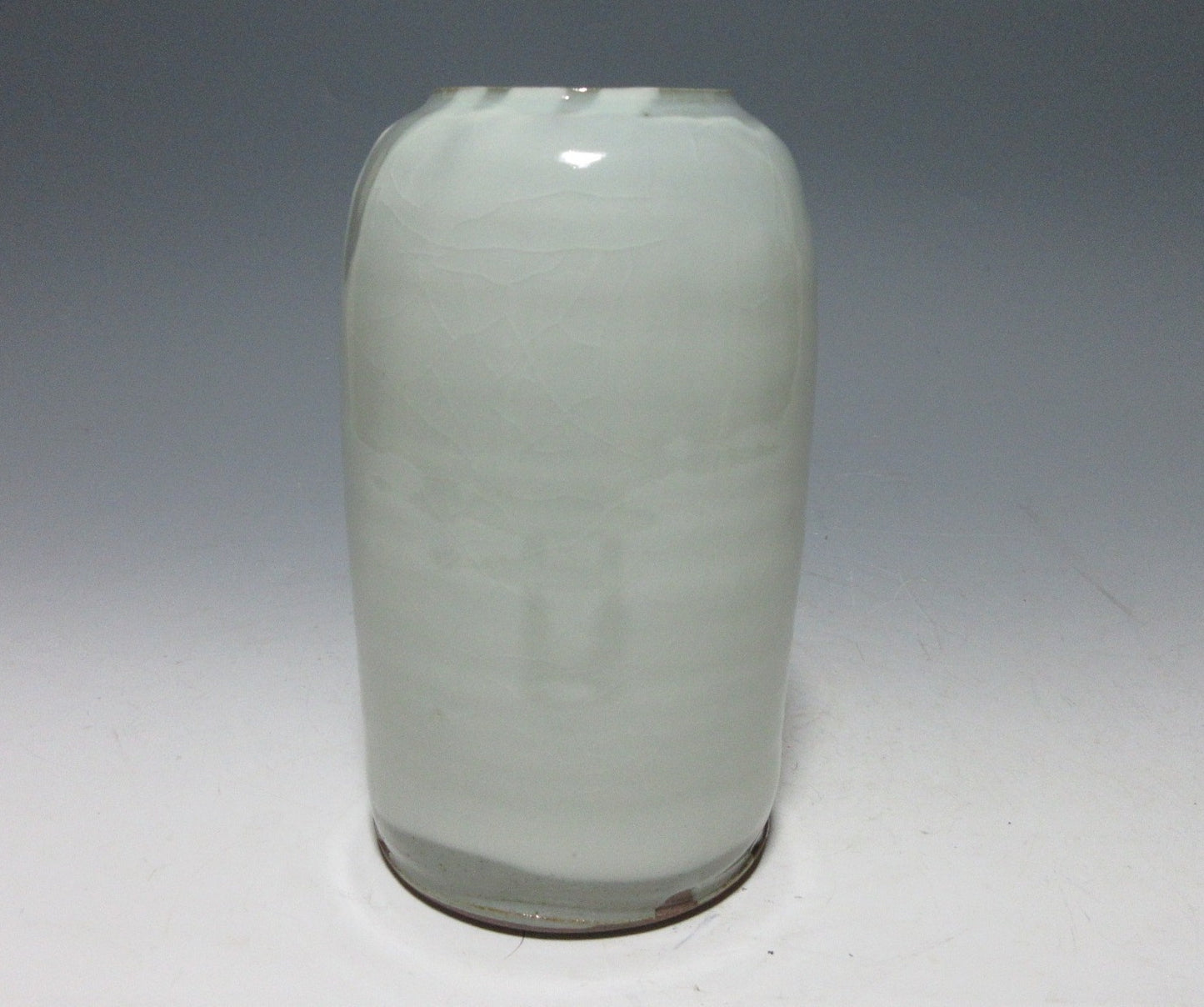Ogami Takumi Celadon Glaze Ise Ebi Vase