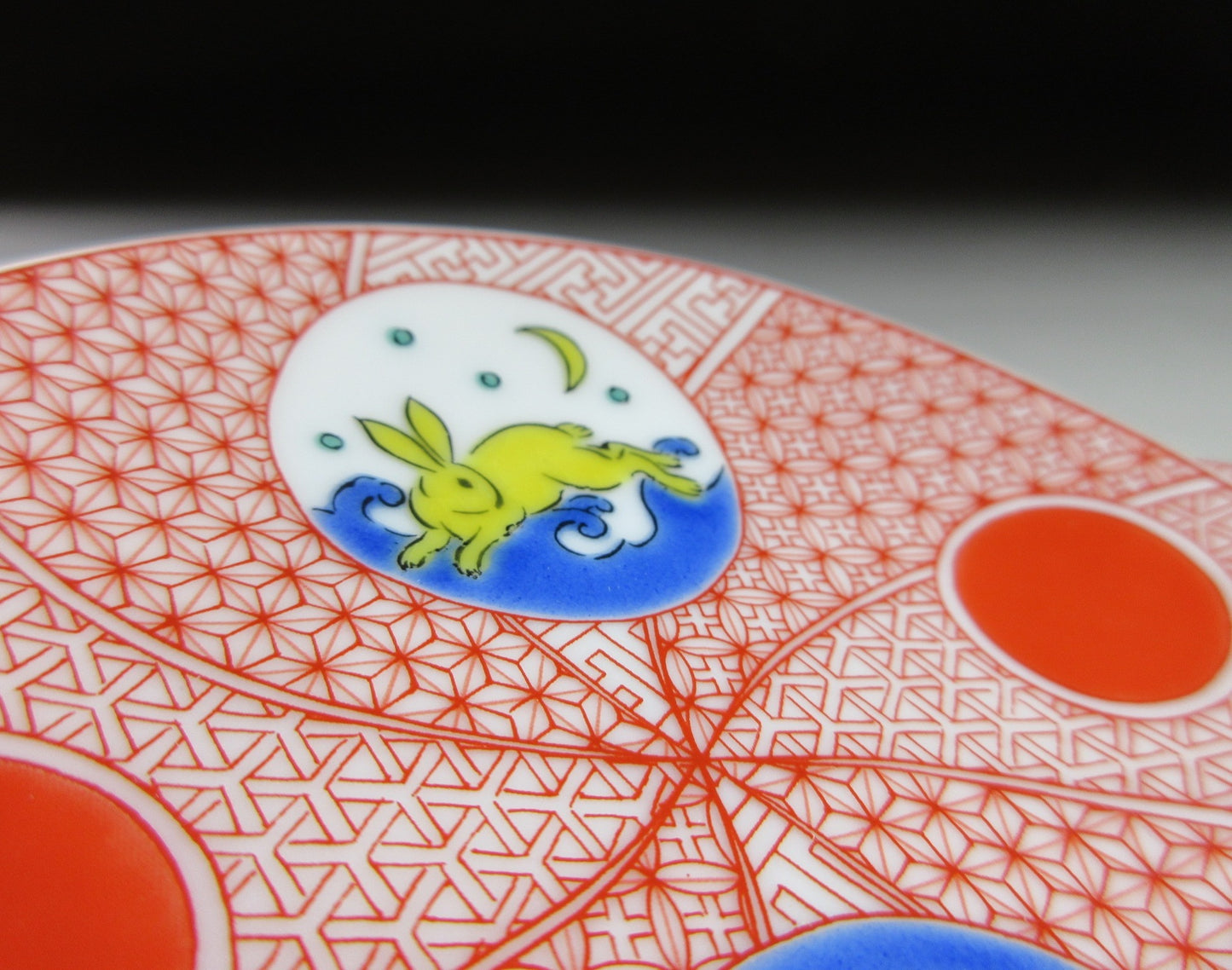 Pair of Seiko Gama Rabbit Mamezara Plates