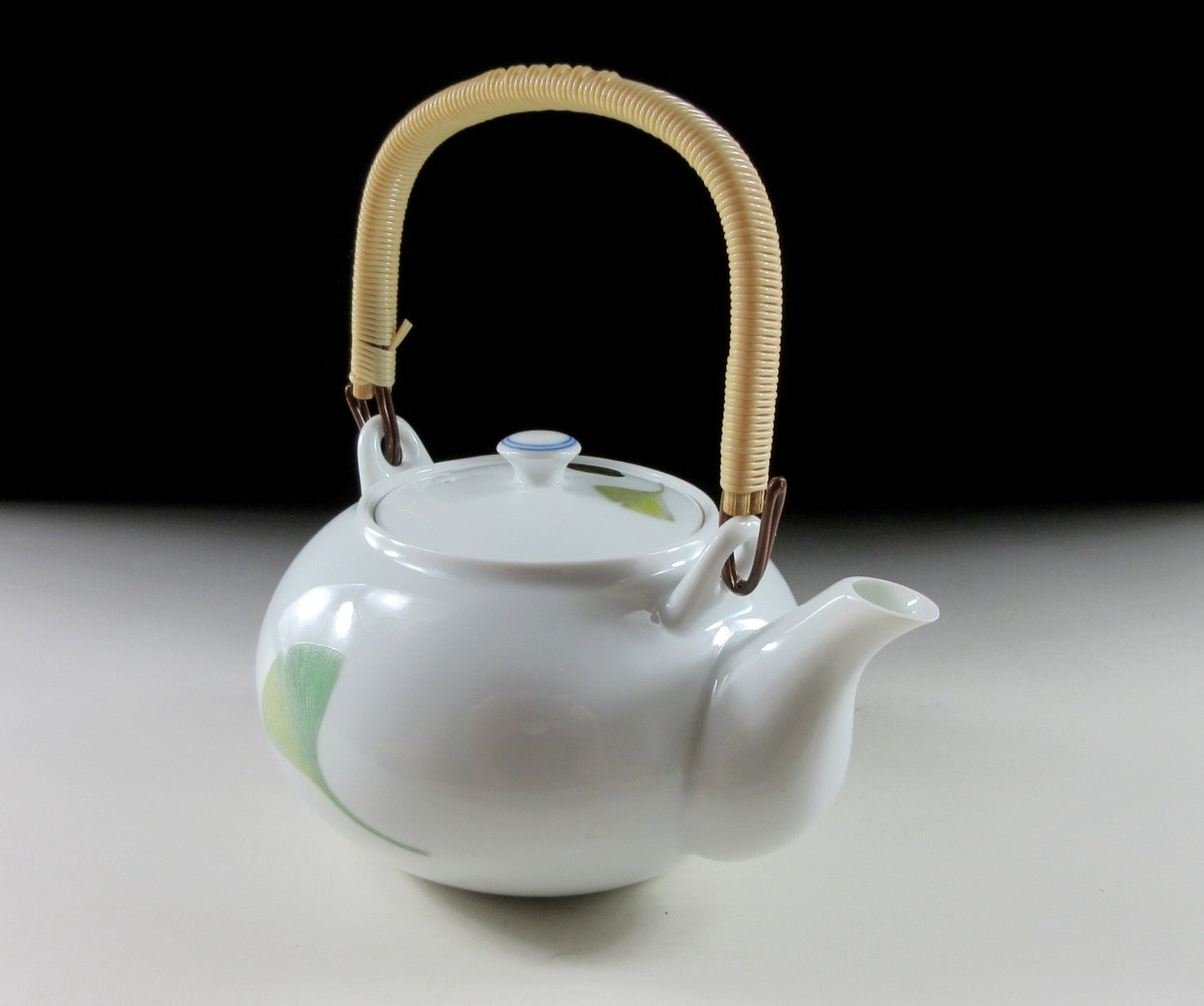 Seibei Gama Ginkgo Teapot