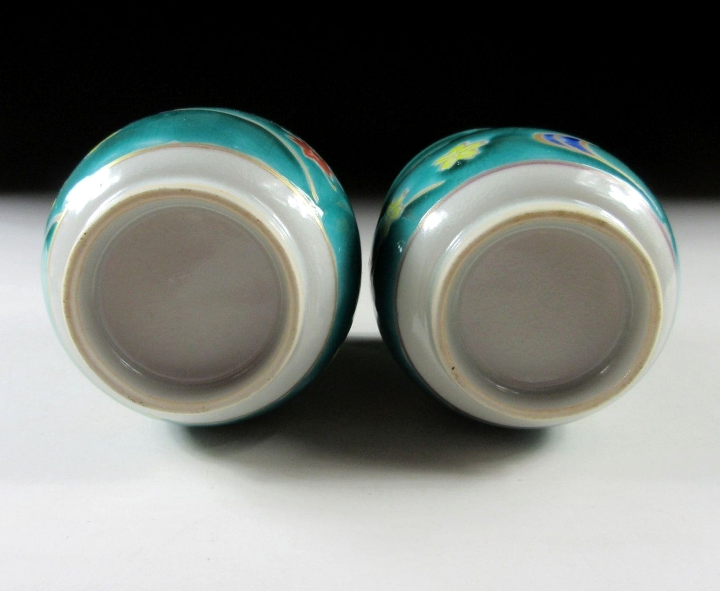 Pair of Kotoura Gama Yunomi