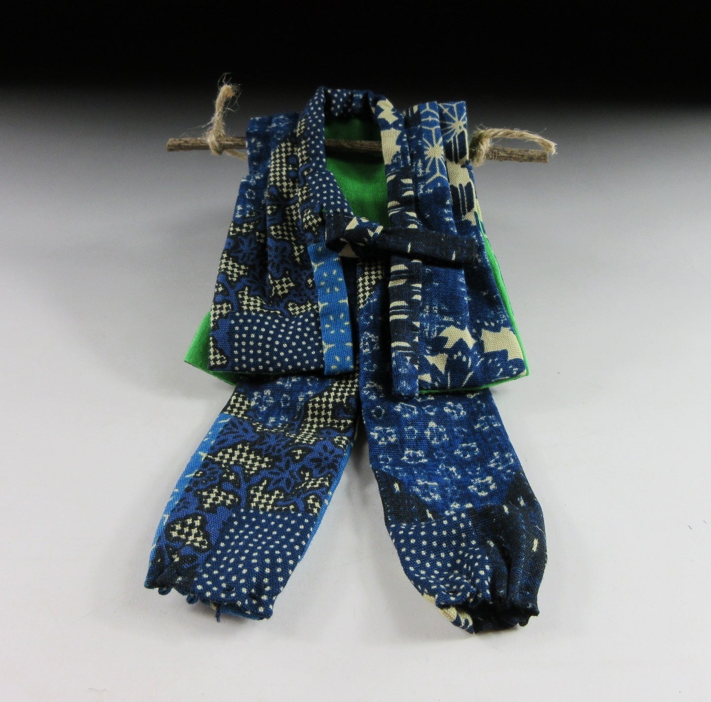 Small Blue Monpe and Noragi Ornament