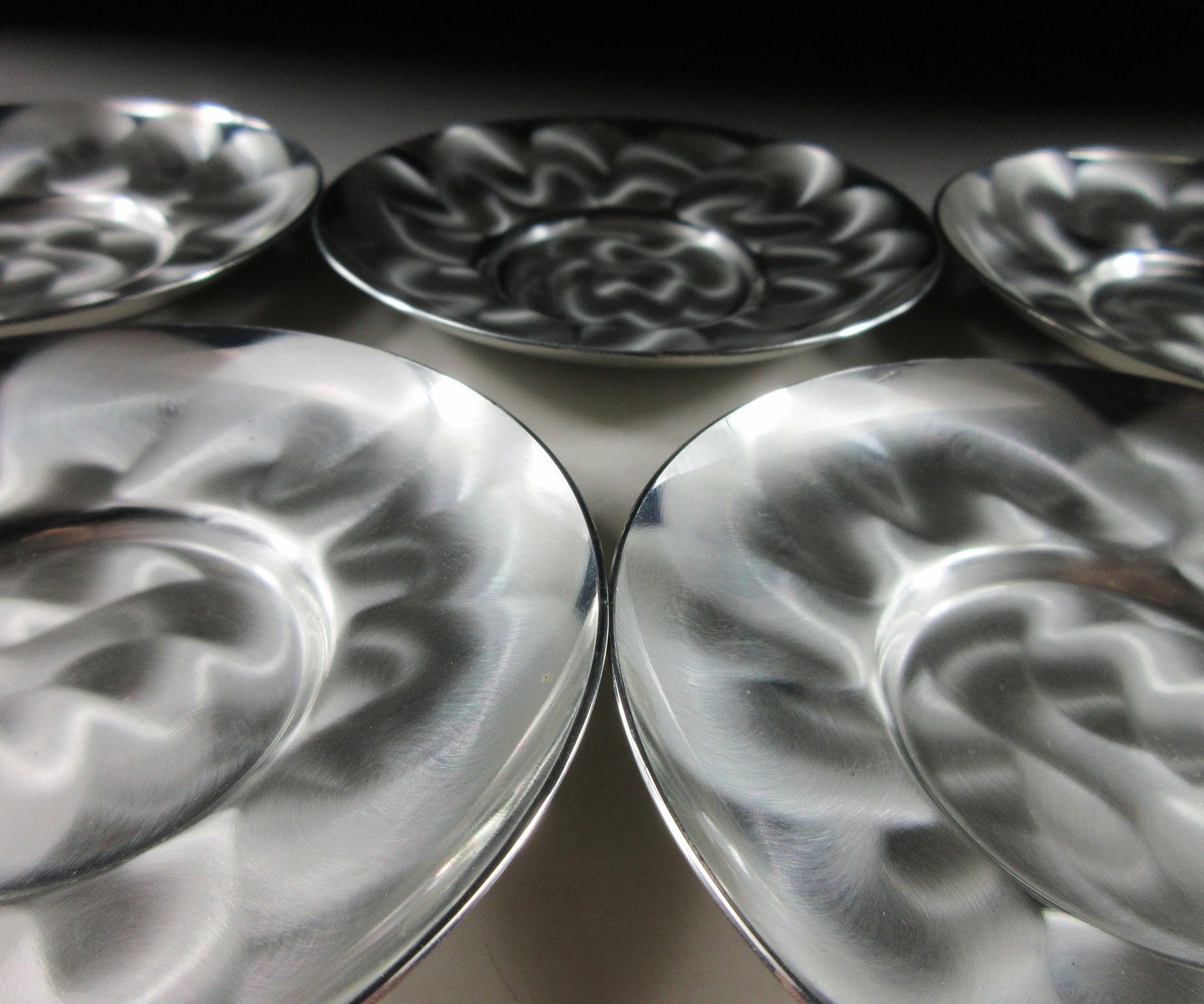 Hand-Polished Brushed Swirl Pattern Chataku