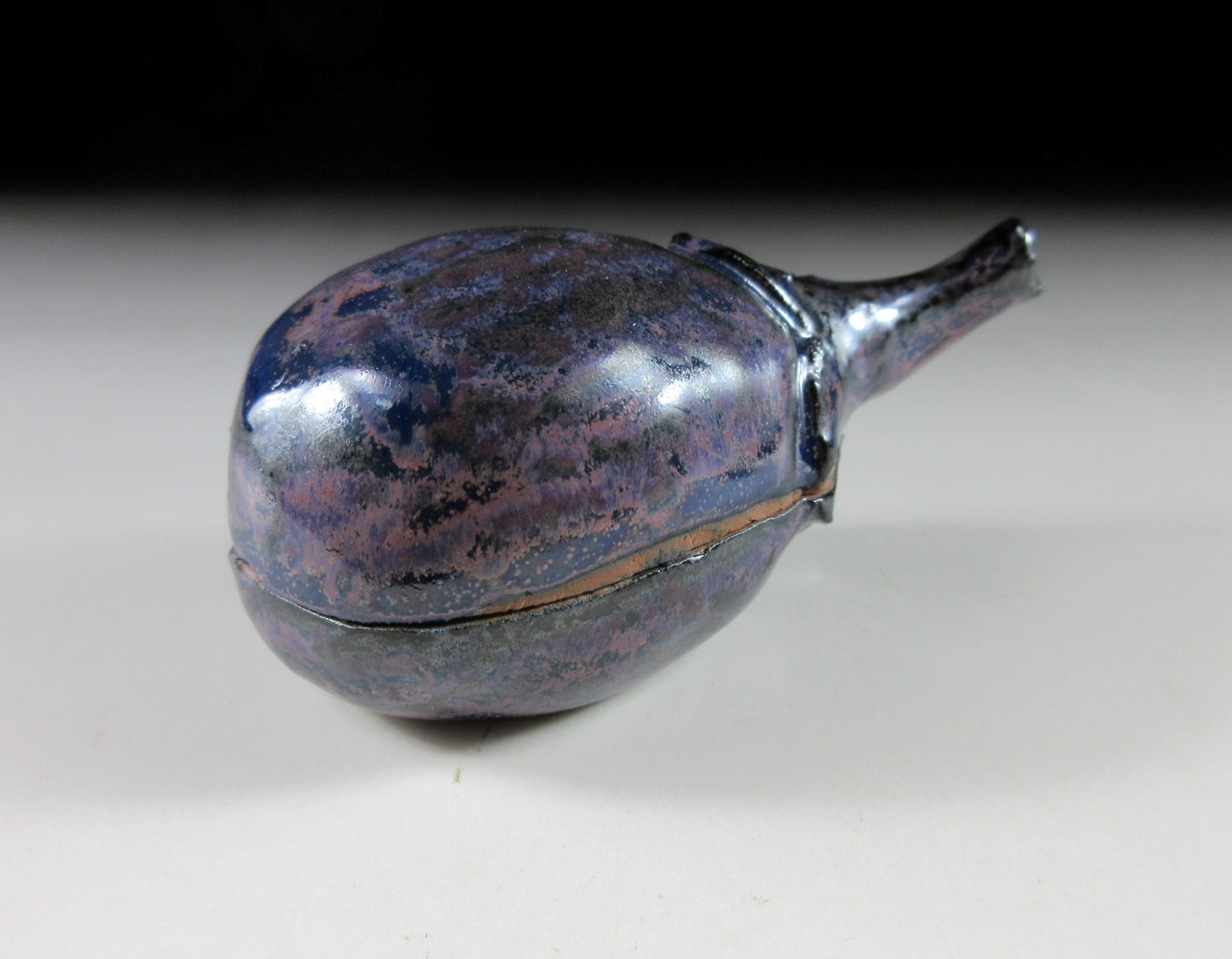 Kamei Miraku XIV Takatori-ware Eggplant Kogo