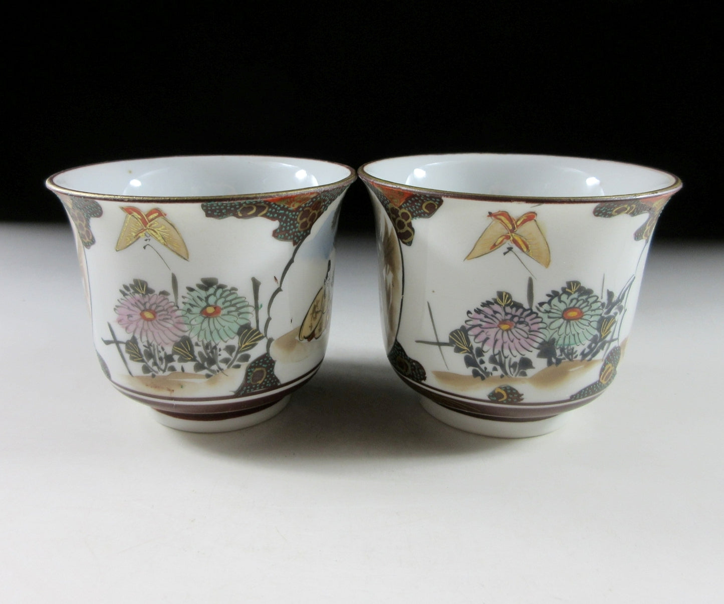 Pair of Antique Kutani-ware Soba Cups