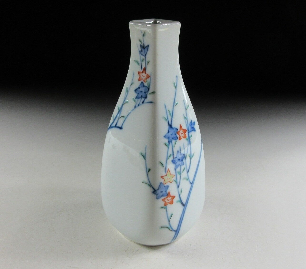 Gen-emon Kiln Bellflower Vase #1