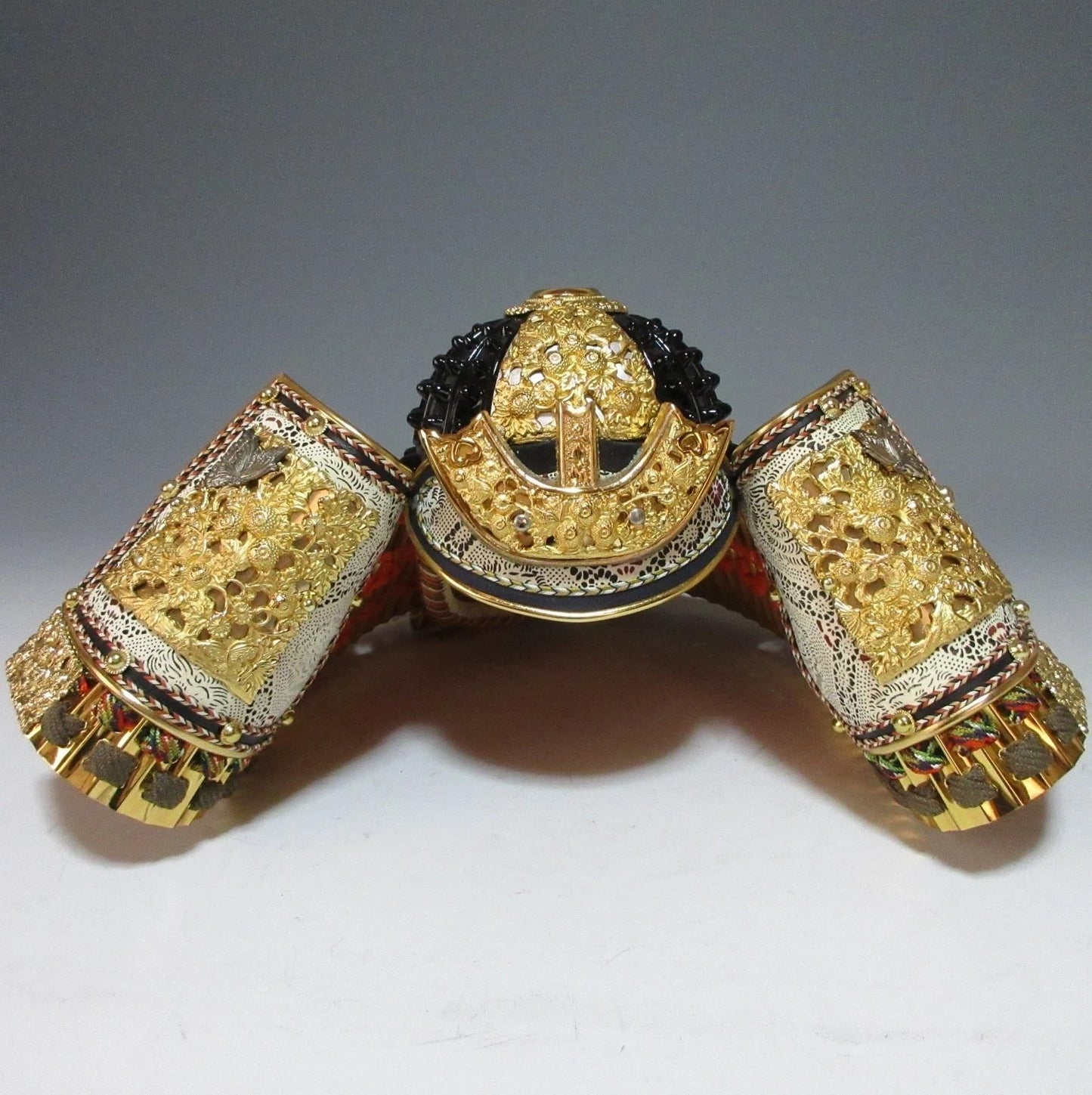 Tango no Sekku Kabuto Kazari Set