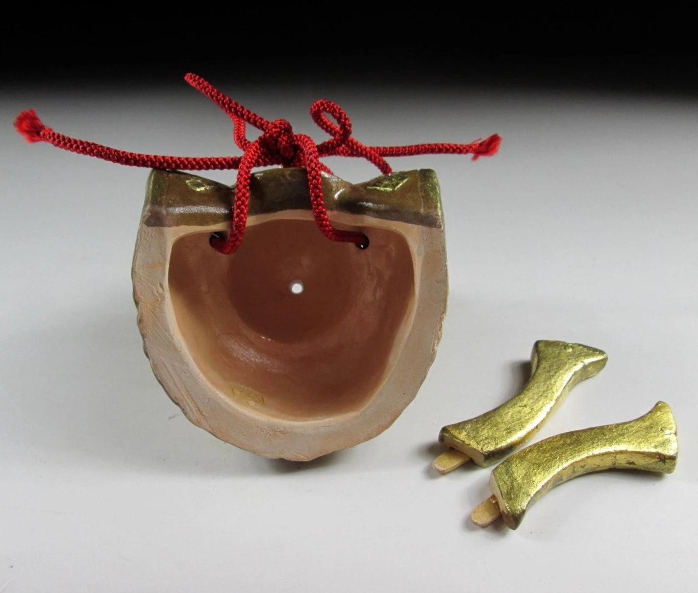 Kikko-ware Kabuto Okimono
